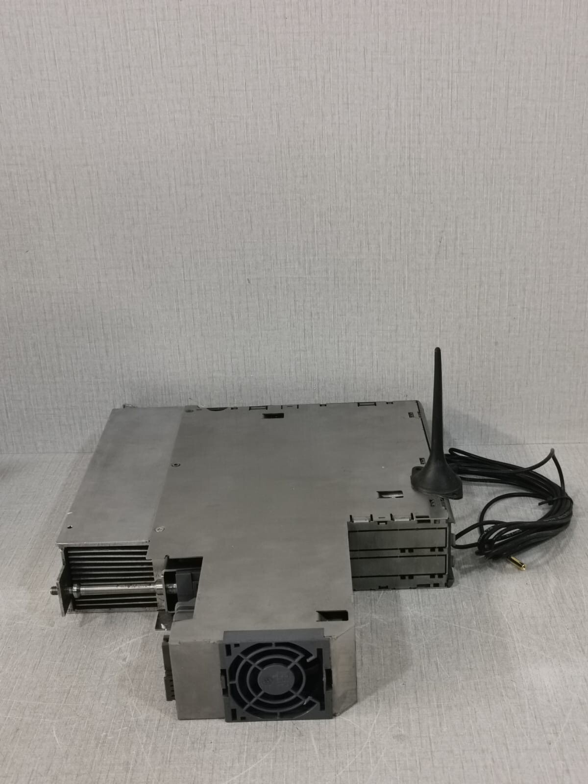 8B0C0320HW00.00A-1 POWER MODULE REV.F0 24 VDC 30A 4