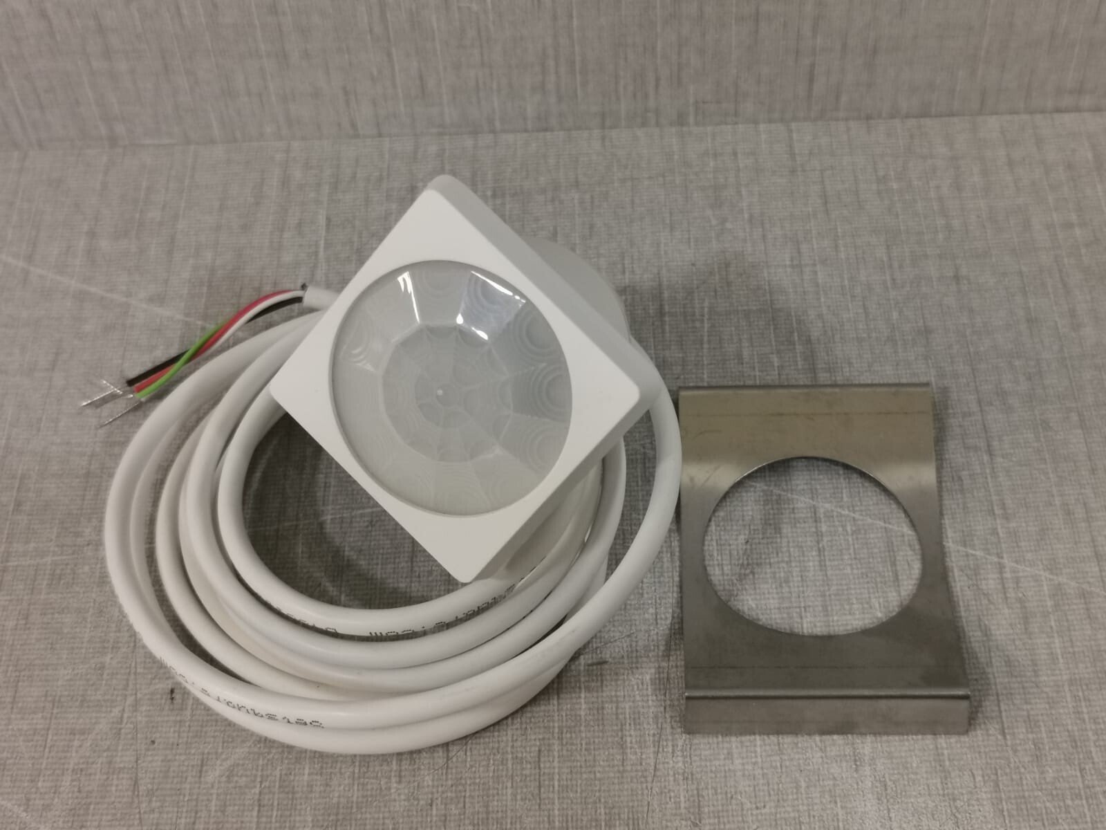 SET SQUARE SET-PDOCH-L E8151 SET SQUARE SET-PDOCH-L E8151 SENSOR 2