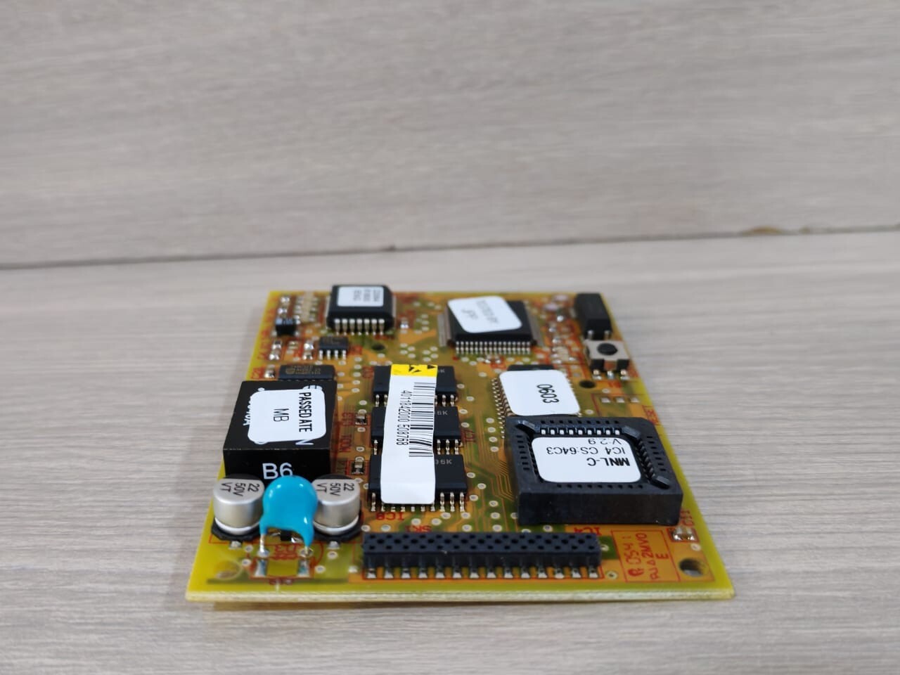 Satchwell MNL-C Satchwell MNL-C Micronet Lonworks Card for Controllers Ver 2.9 6