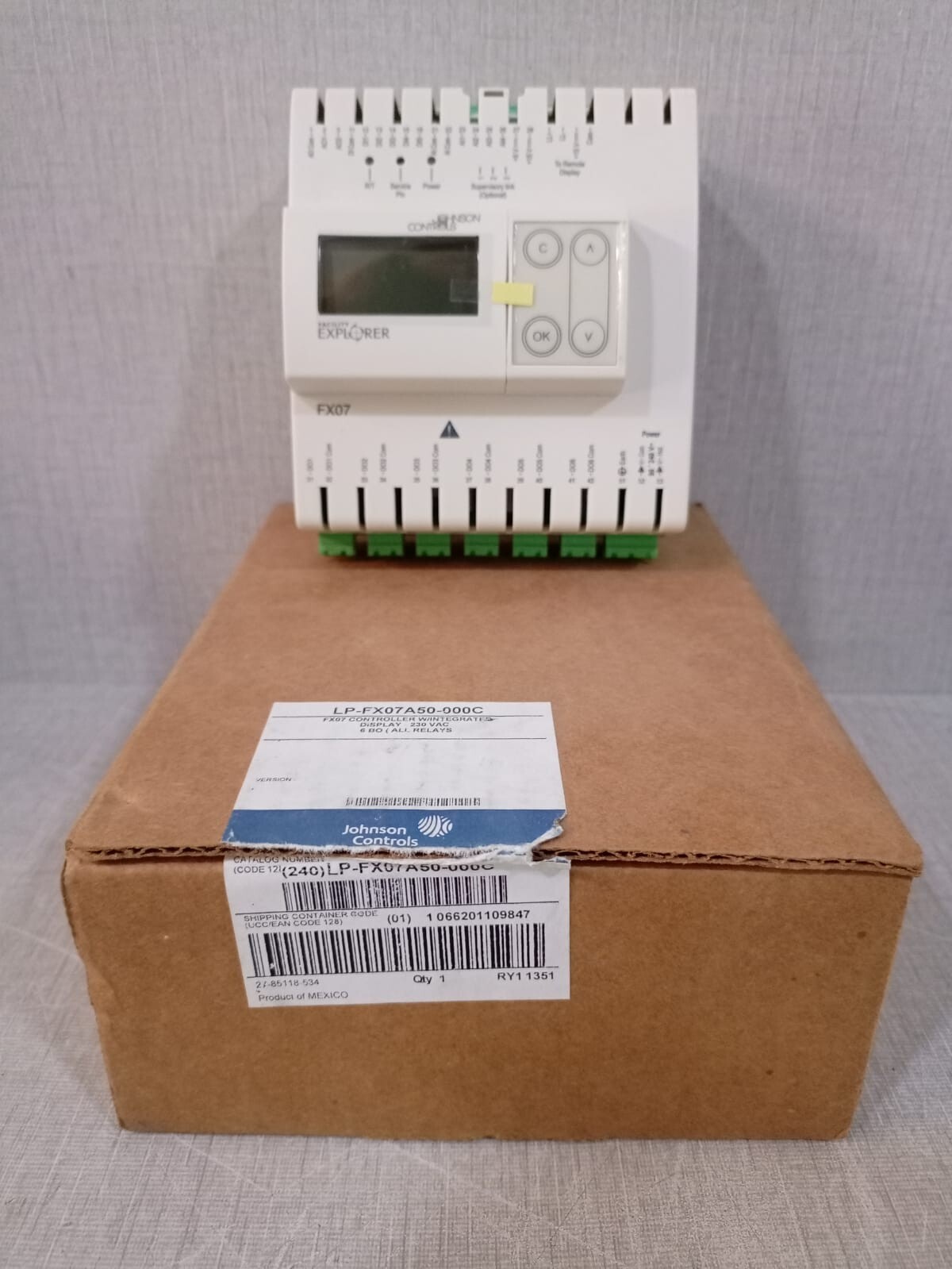 Johnson Controls FX07A50-000C Johnson Controls LP-FX07A50-000C FX07 Facility Explorer Field Controller 2
