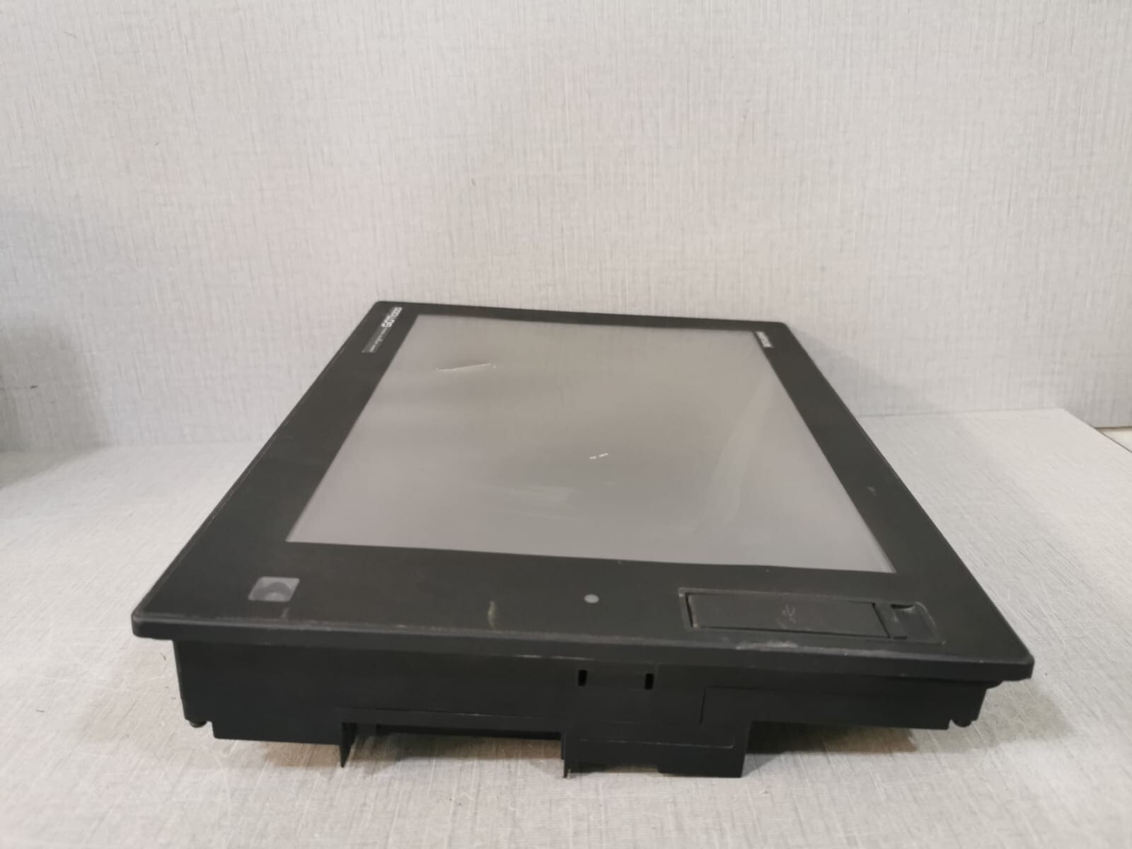 Mitsubishi Electric GOT1000-GT15-QBUS/GT1685MSTBA Mitsubishi GOT1000-GT15-QBUS/GT1685MSTBA Graphic Operation Panel 5