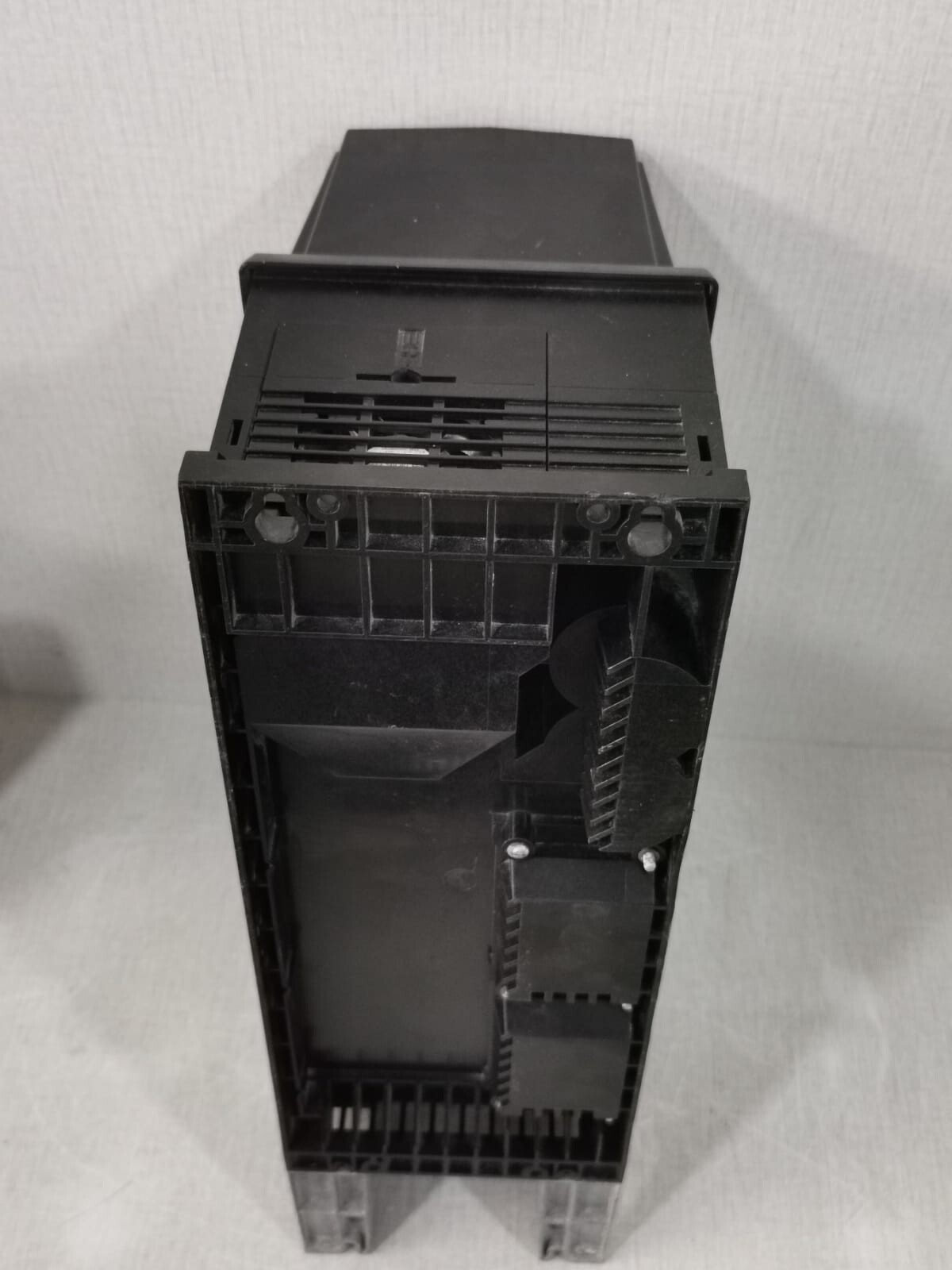 ABB ACS880-01-07A2-3 ACS880-01-07A2-3 ABB Frequency Converter 6