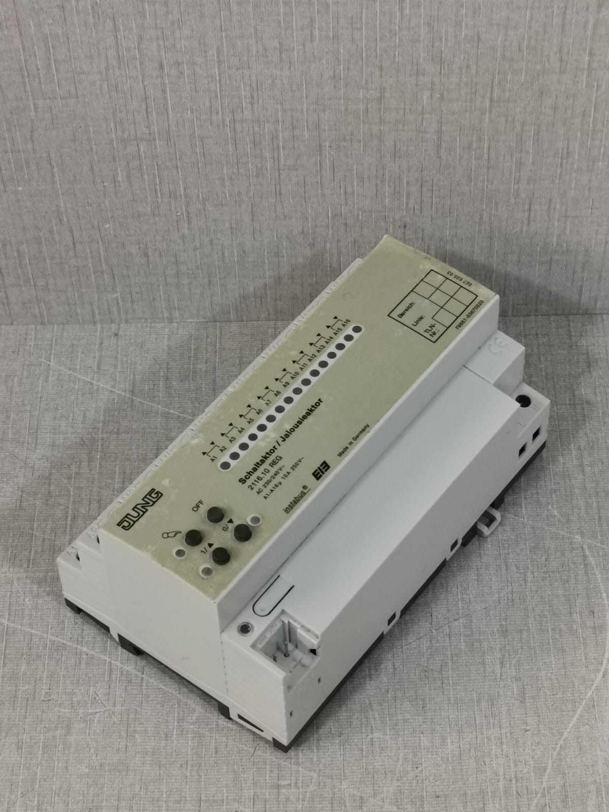 JUNG 2116.10 REG JUNG Switching actuator / shutter actuator 2116.10 REG 8