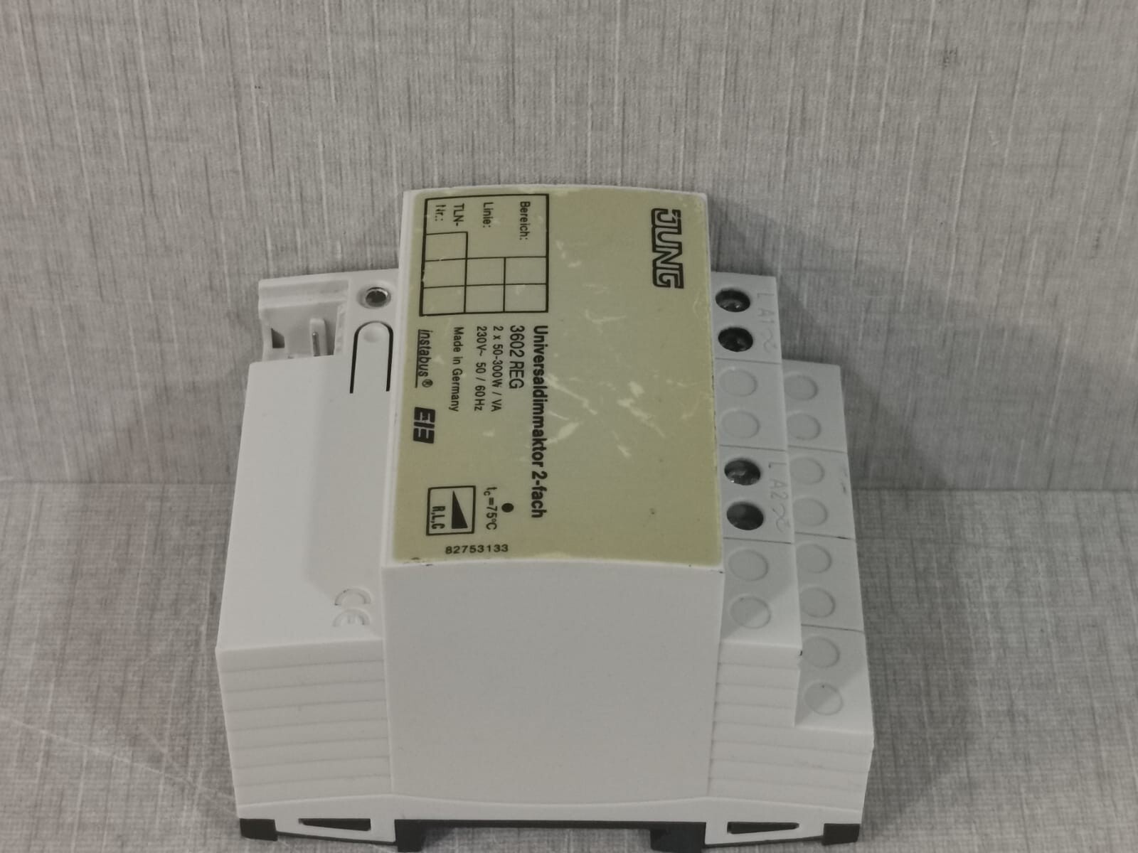 JUNG 3602 REG JUNG 3602 REG UNIVERSAL-DIMMING ACTUATOR 2-GANG 3