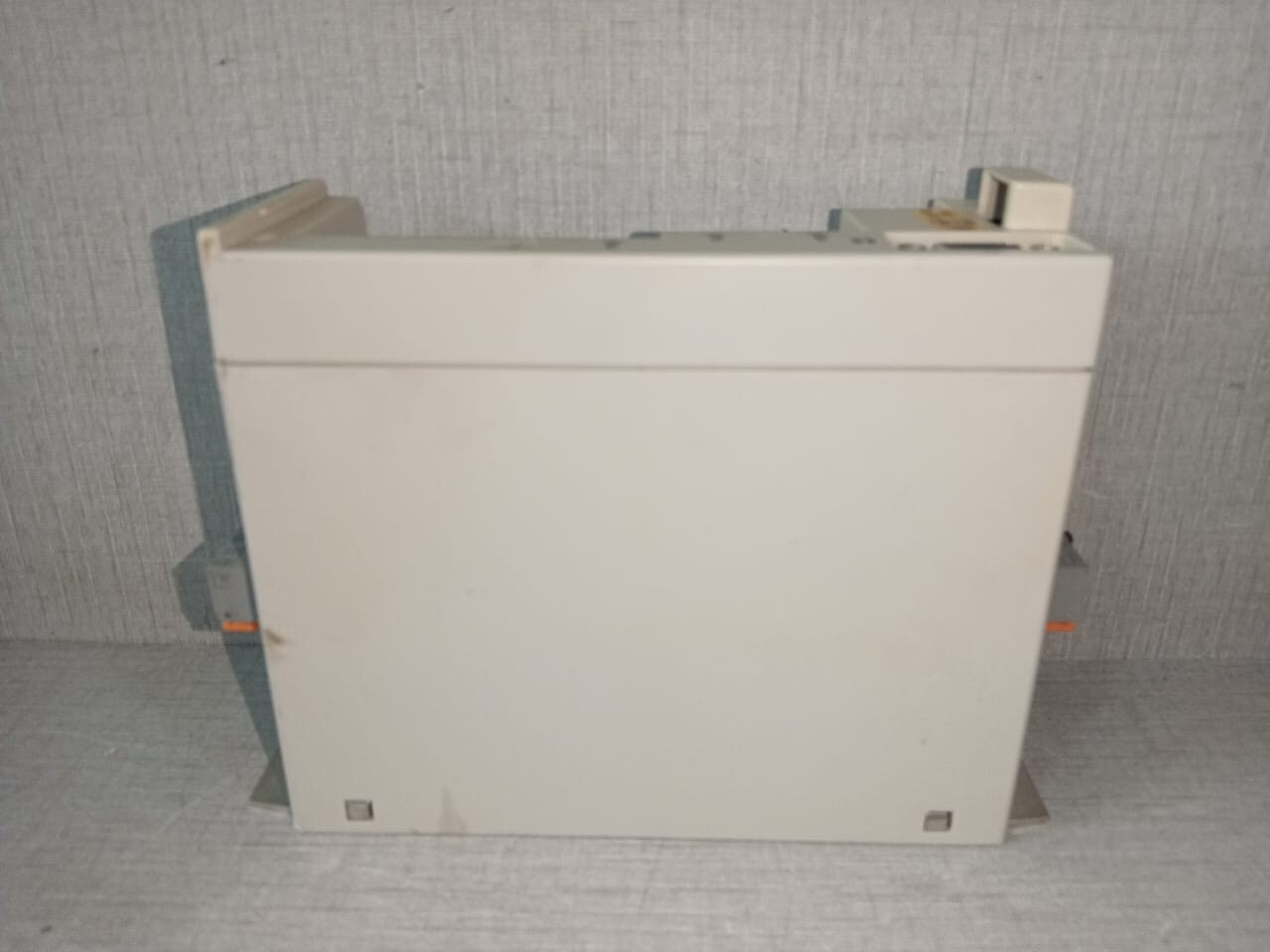 KEB COMBIVERT C09294 KEB COMBIVERT C09294 Combivert AC Drive Controller-without front panel display 5