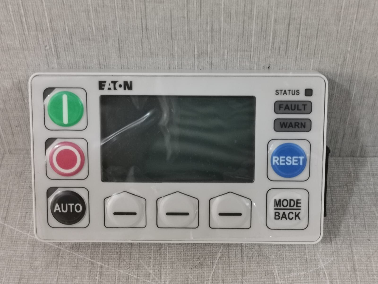 Eaton C445UM EATON C445UM Monitoring User Interface Style Number: 3-4576-001D 2