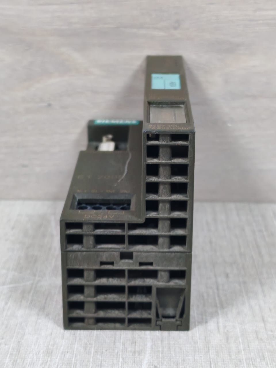 Siemens S 6ES7 151-1AA02-0AB0 SIEMENS SIMATIC S7 ET 200S 6ES7 151-1AA02-0AB0 INTERFACE MODULE 7