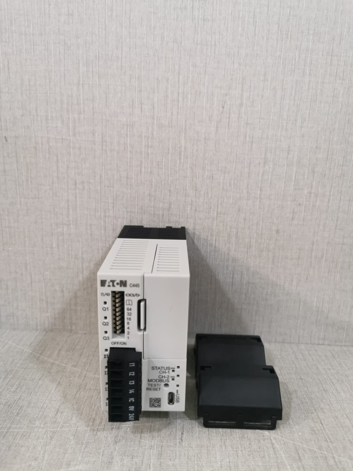 Eaton C445BA-SDNM EATON C445BA-SDNM C445 BASE CONTROL MODULE,120/240VAC 3