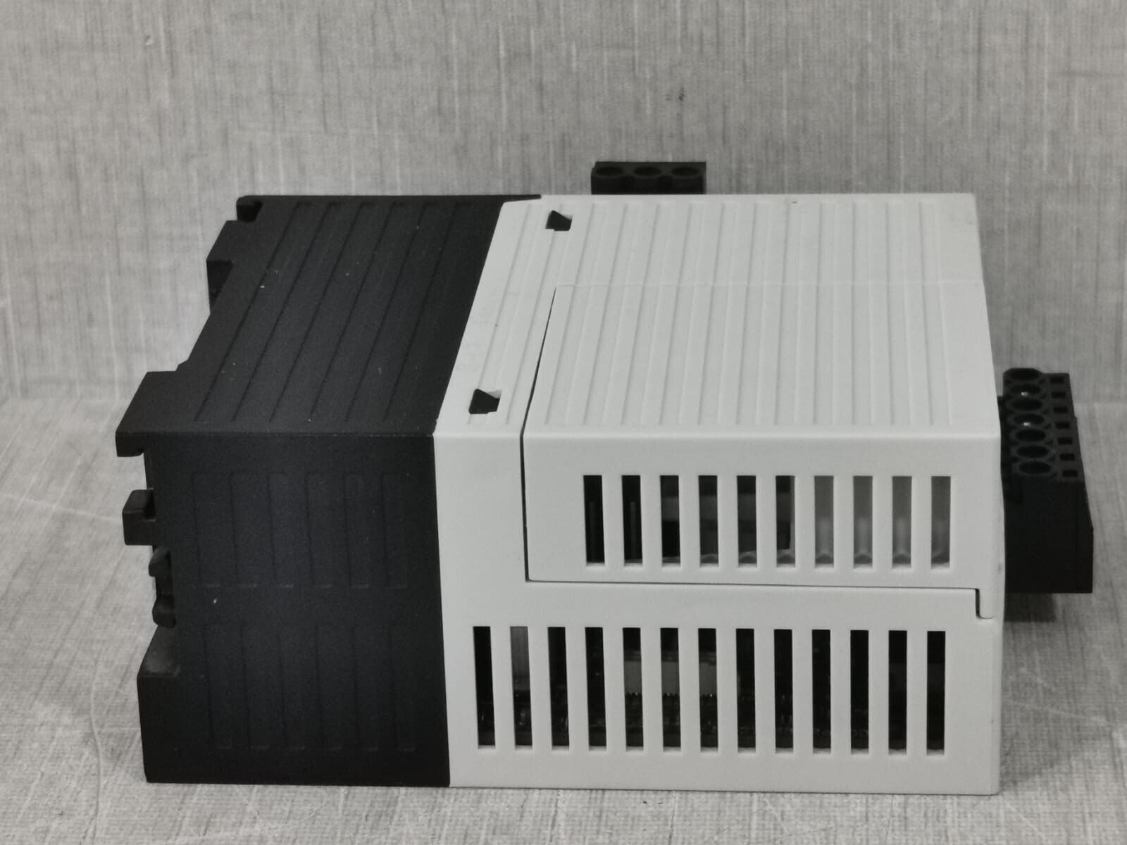 Eaton C445BA-SDNM EATON C445BA-SDNM C445 BASE CONTROL MODULE,120/240VAC 10