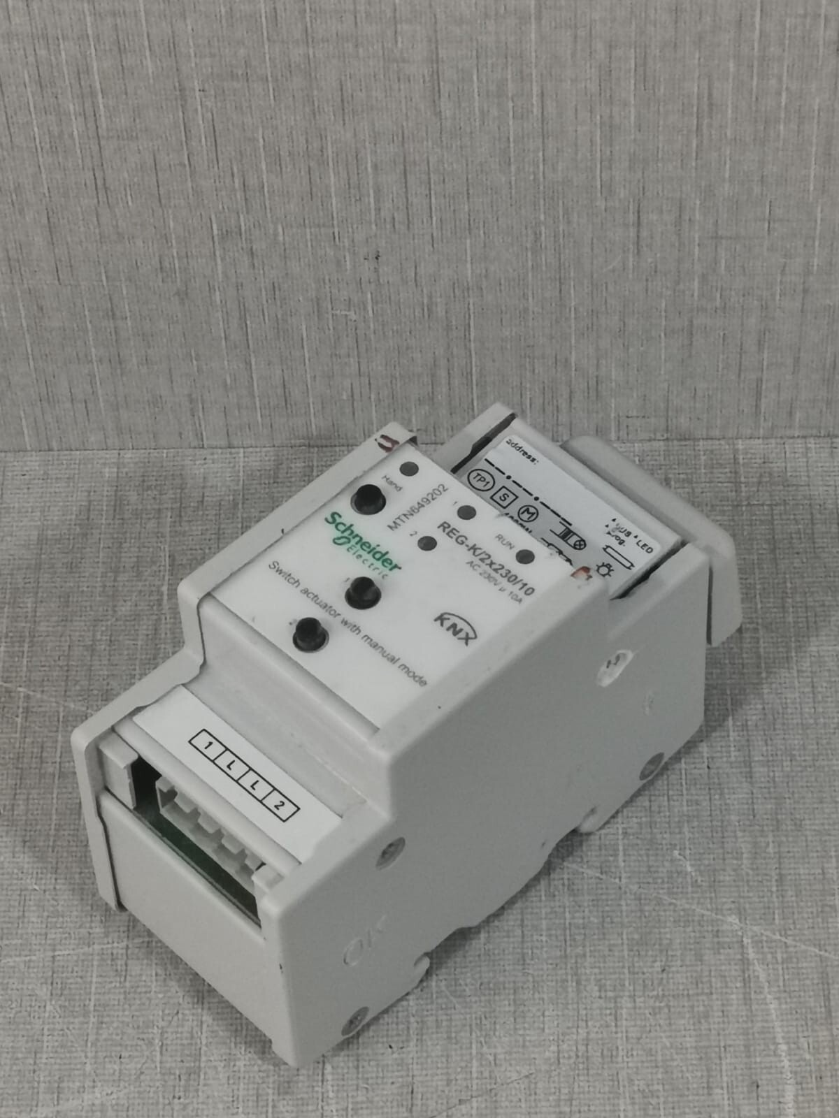 Schneider Electric MTN649202 SCHNEIDER ELECTRIC MTN649202 KNX REG-K/2X230/10 230V 10A SWITCH ACTUATOR 7