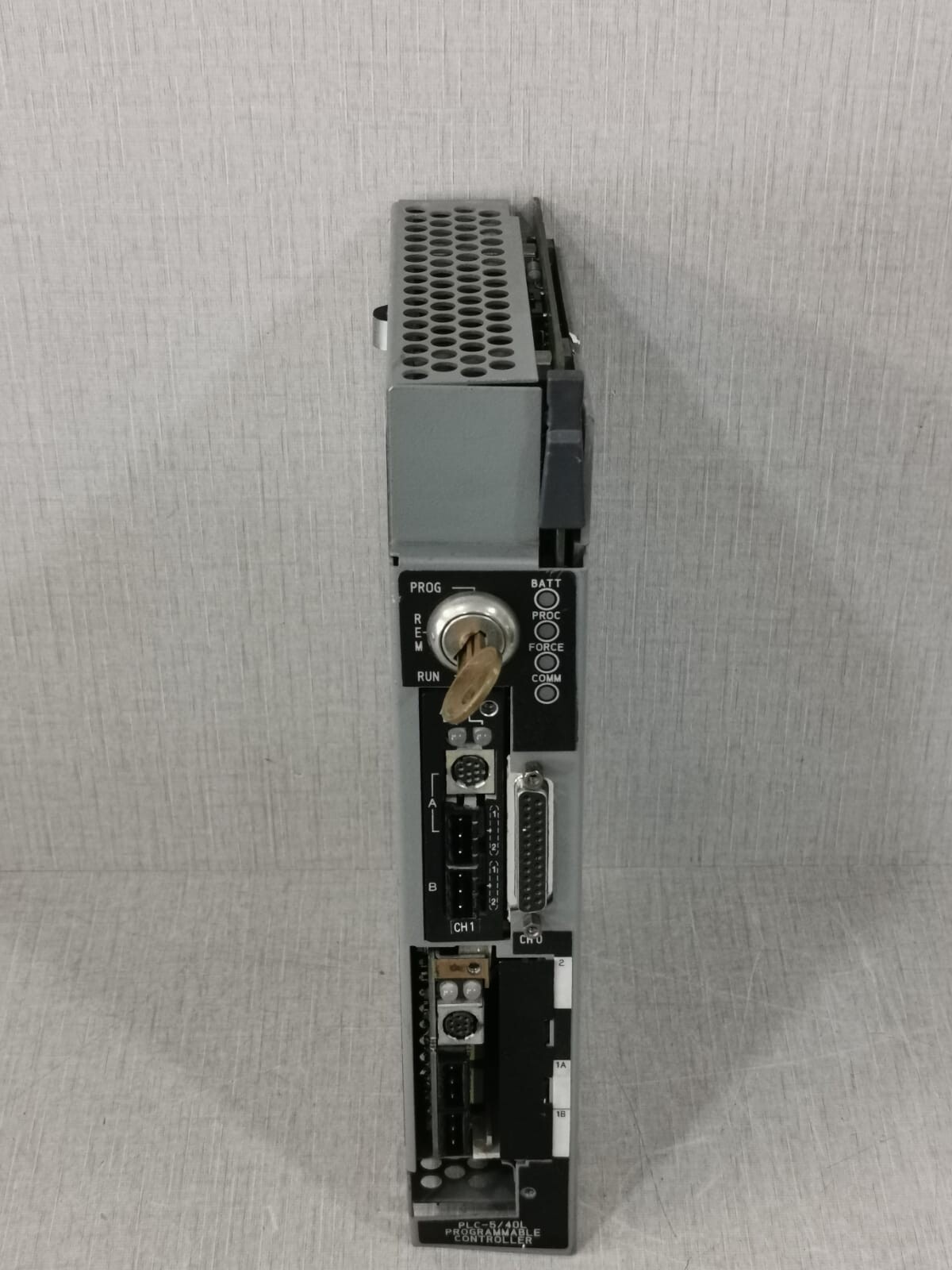 Allen-Bradley PLC-5/40L ALLEN BRADLEY 1785-L40L SER.C | PLC-5/40L PROGRAMMABLE CONTROLLER- WITH DAMAGED 10