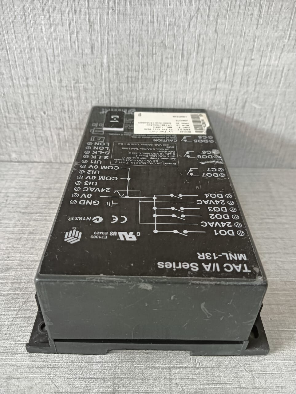 Schneider MNL-13RF3 Schneider TAC I/A Series MNL-13R MNL-13RF3 LV FAN COIL | F3 8020 8