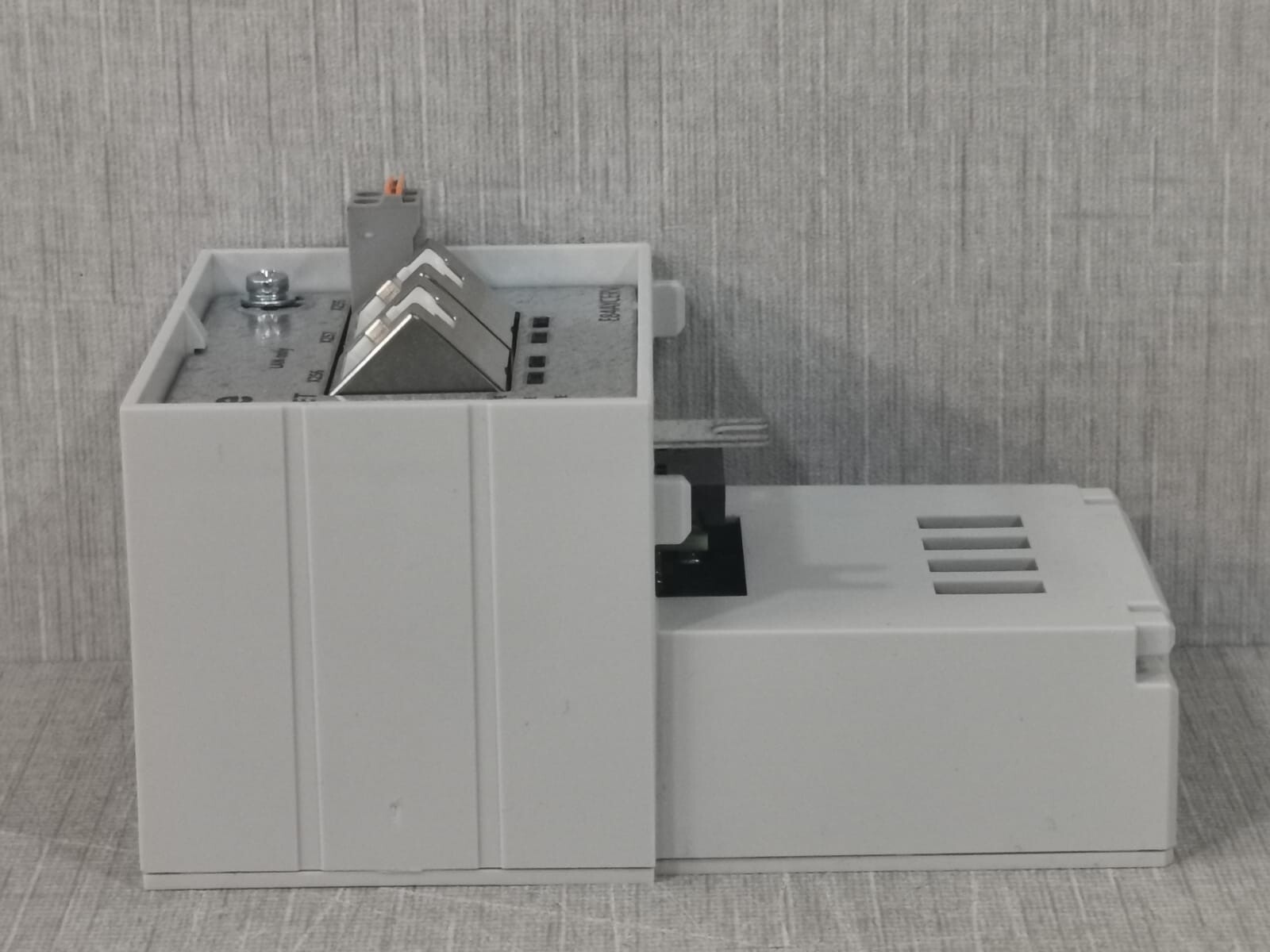 Lenze E84AYCERV LENZE E84AYCERV INVERTER DRIVES 8400 5