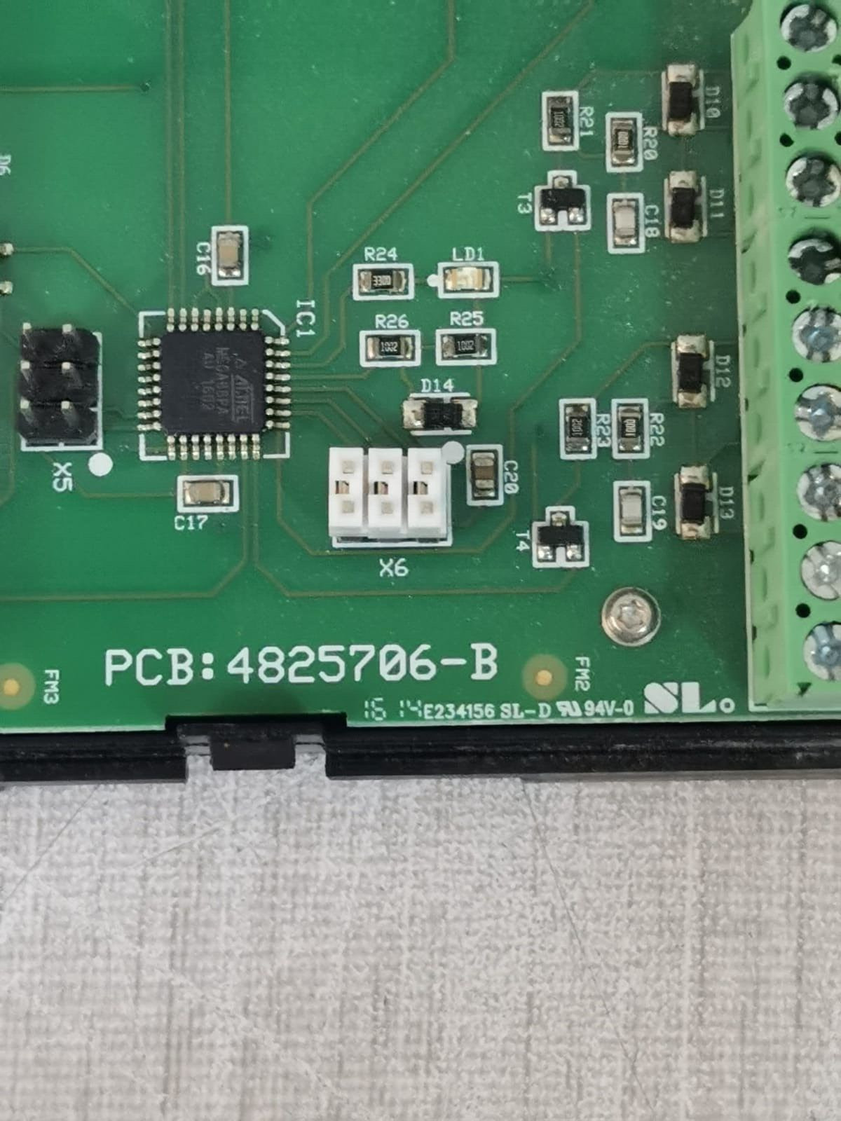 UNKNOWN E234156 E234156 SL-D / 4825706-B Printed Circuit Board with Enclosure 2