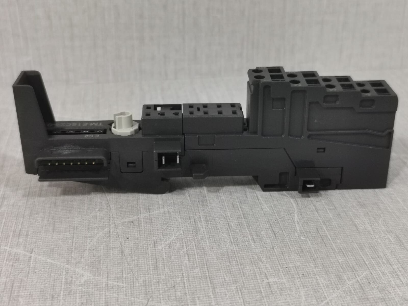 Siemens 6ES71934CB300AA0 Siemens SIMATIC S7 6ES7 193 4CB30 0AA0 Terminal Module 6ES71934CB300AA0 5