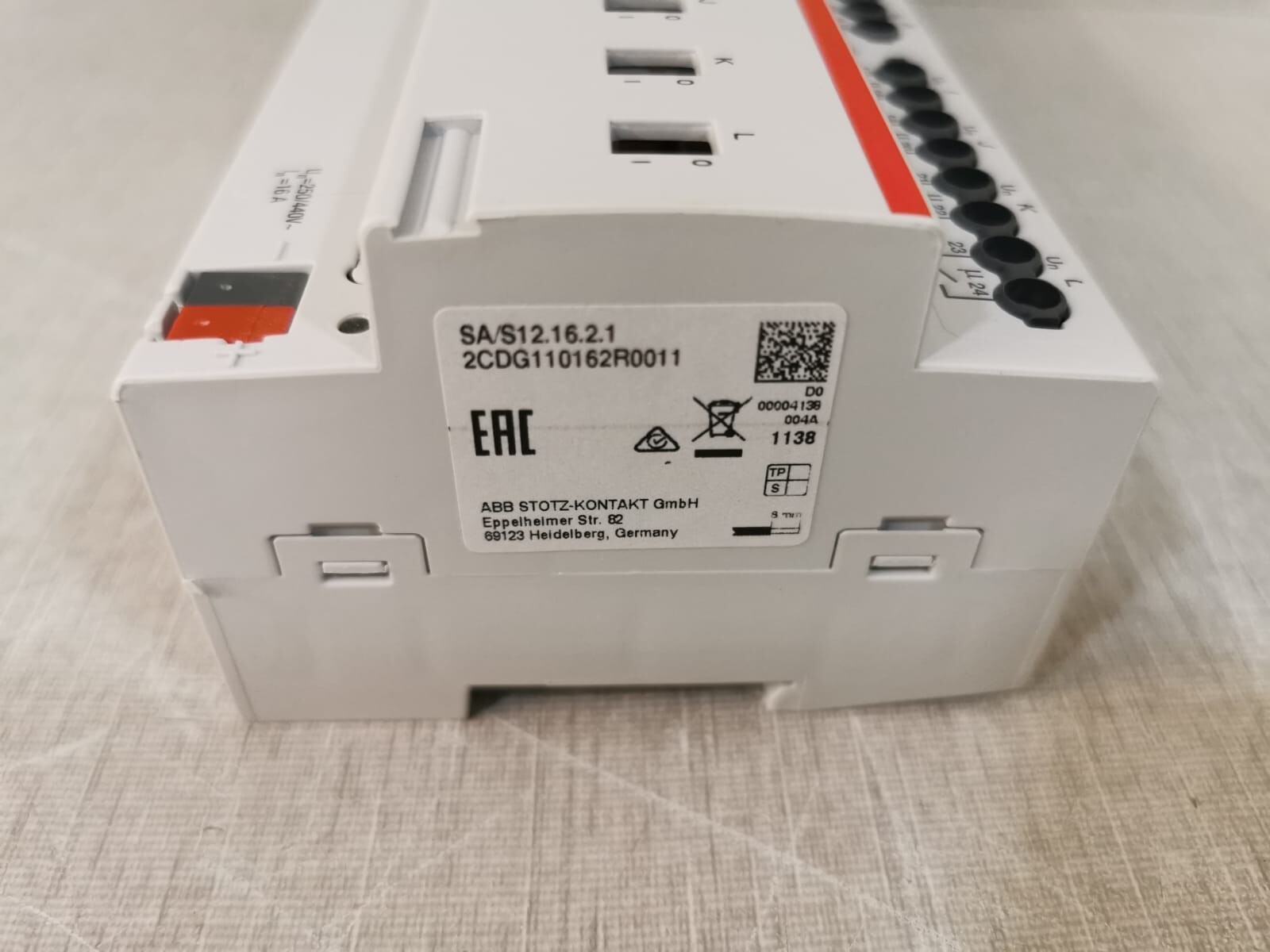 ABB 2CDG110162R0011 ABB 2CDG110162R0011 SA/S 12.16.2.1 i-bus KNX Switch Actuator 7