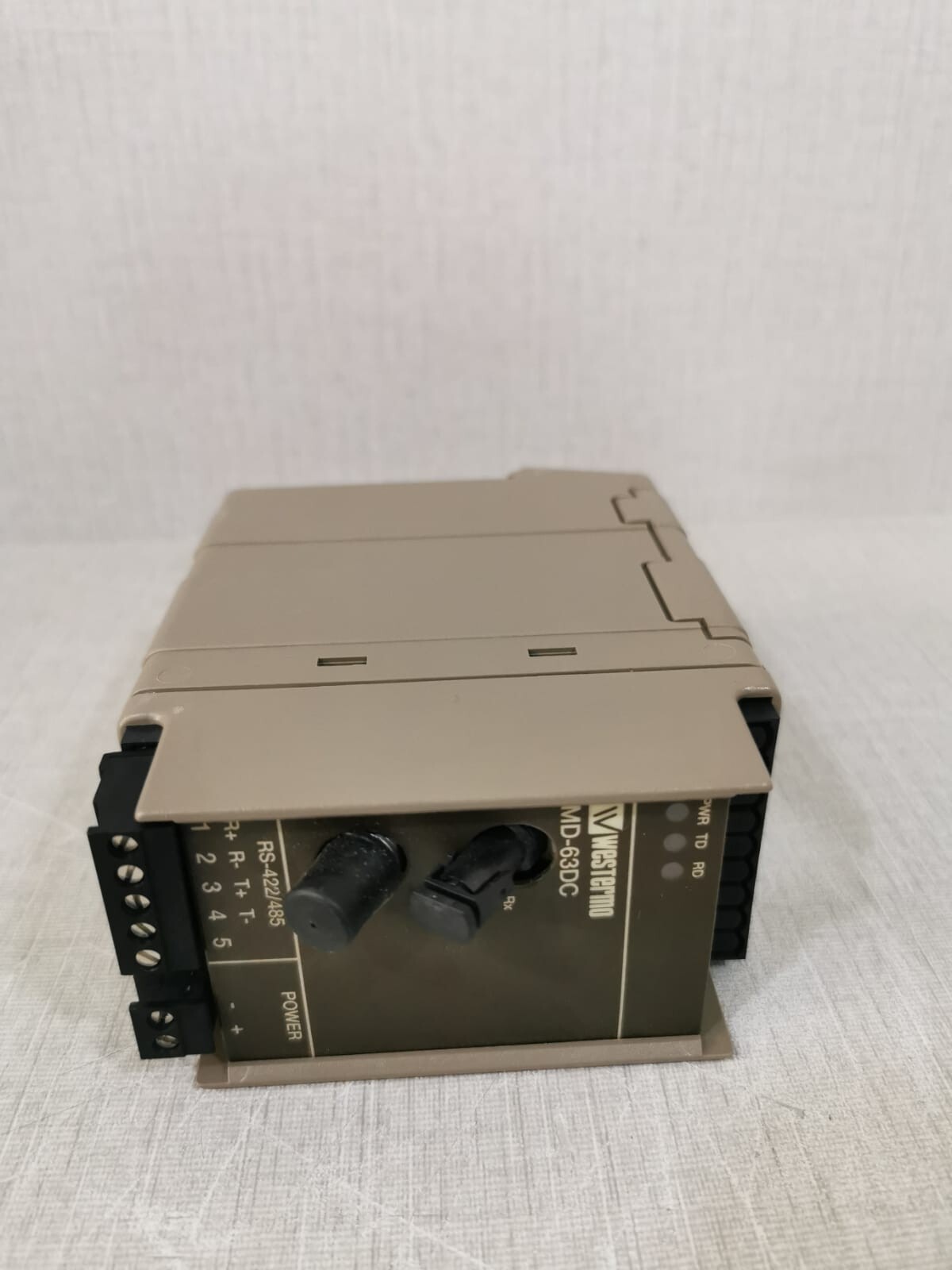 Westermo MD-63DC Westermo MD-63DC / MD-63ST SINGEL 3071-0401 Fibre Optic Modem 4