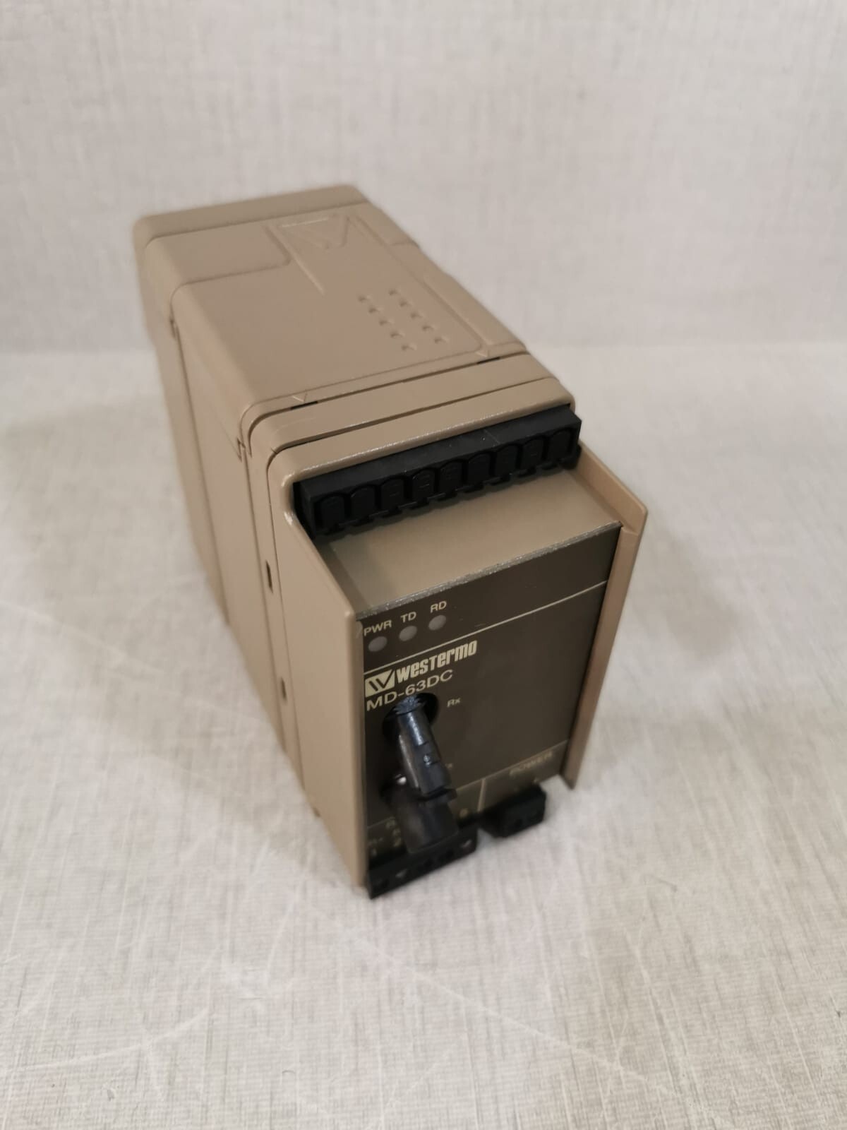 Westermo MD-63DC Westermo MD-63DC / MD-63ST SINGEL 3071-0401 Fibre Optic Modem 5