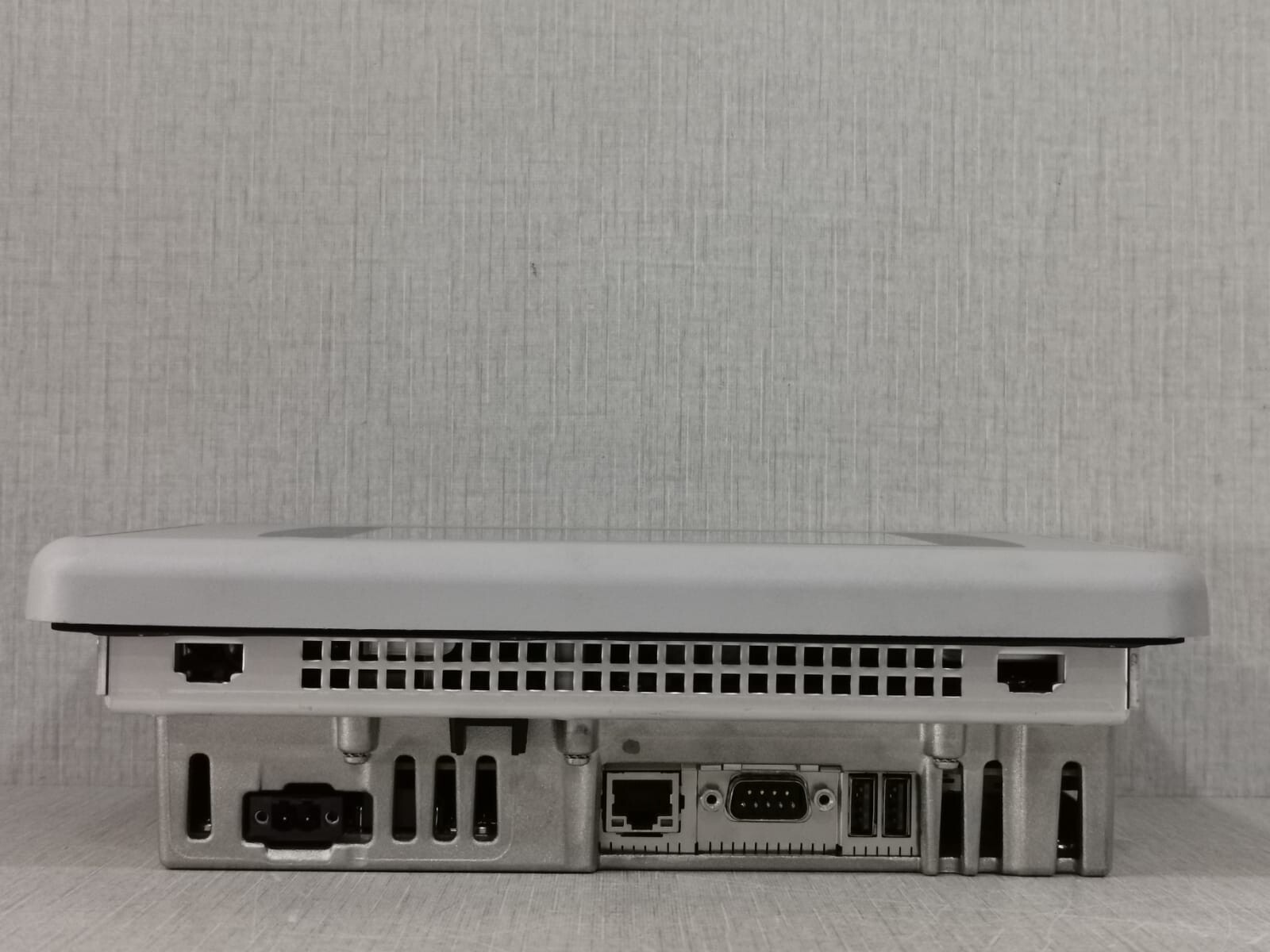 Allen-Bradley 2711P-T7C4D1 SER A ALLEN BRADLEY PANELVIEW PLUS 700 2711P-T7C4D1 SER A I 2711P-RP1 SER G 6