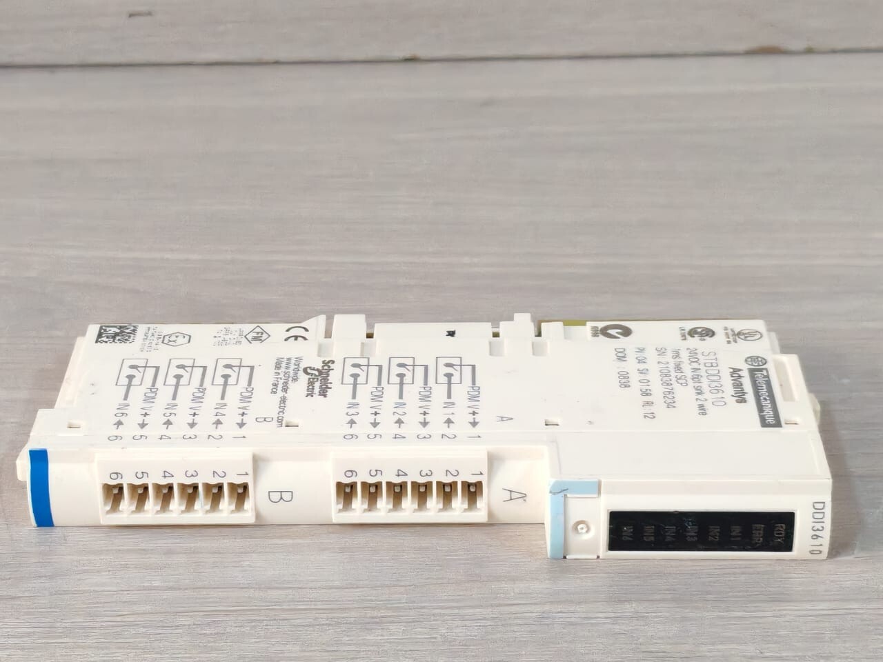 Schneider Electric DDI3610 TELEMECANIQUE ADVANTYS BY SCHNEIDER STB DDI3610 DIGITAL INPUT MODULE 6