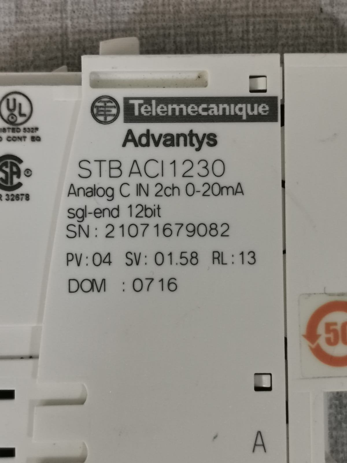 Schneider Electric ACI-1230 Schneider Telemecanique Advantys ACI1230 / STB ACI 1230 Analog Module 2