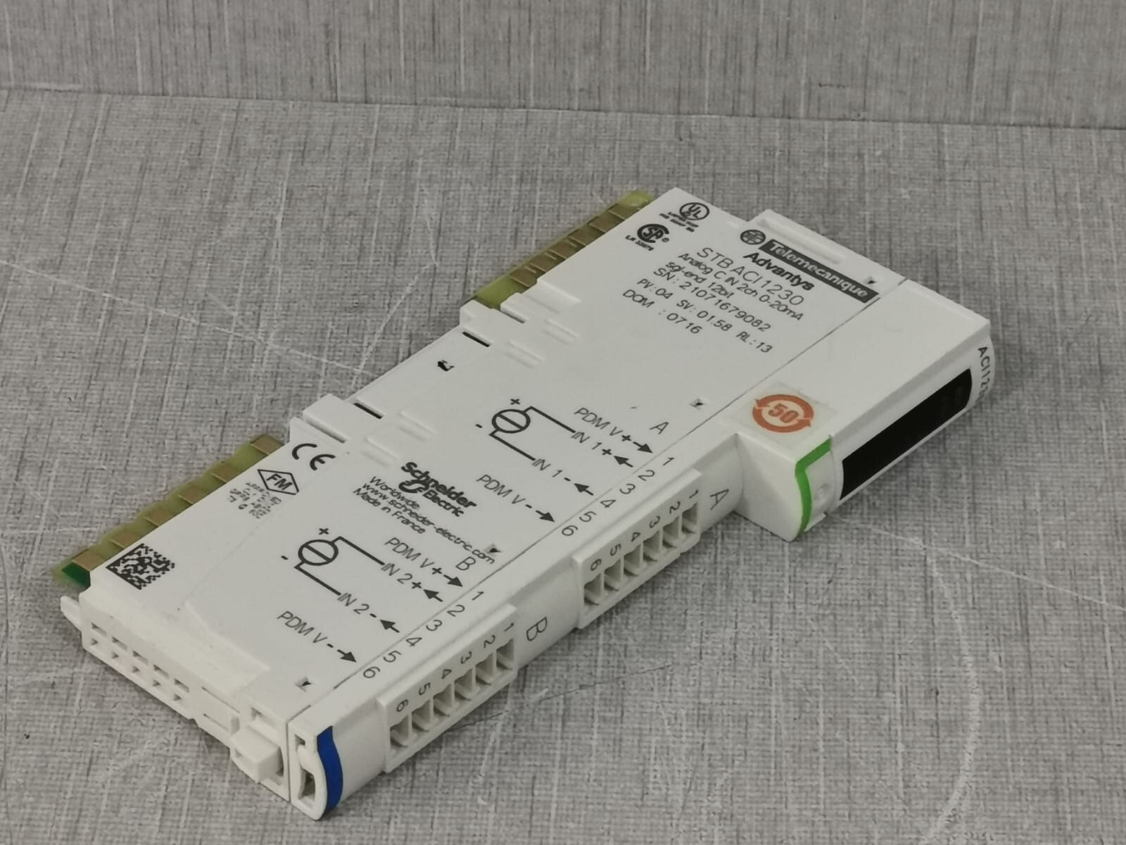 Schneider Electric ACI-1230 Schneider Telemecanique Advantys ACI1230 / STB ACI 1230 Analog Module 6