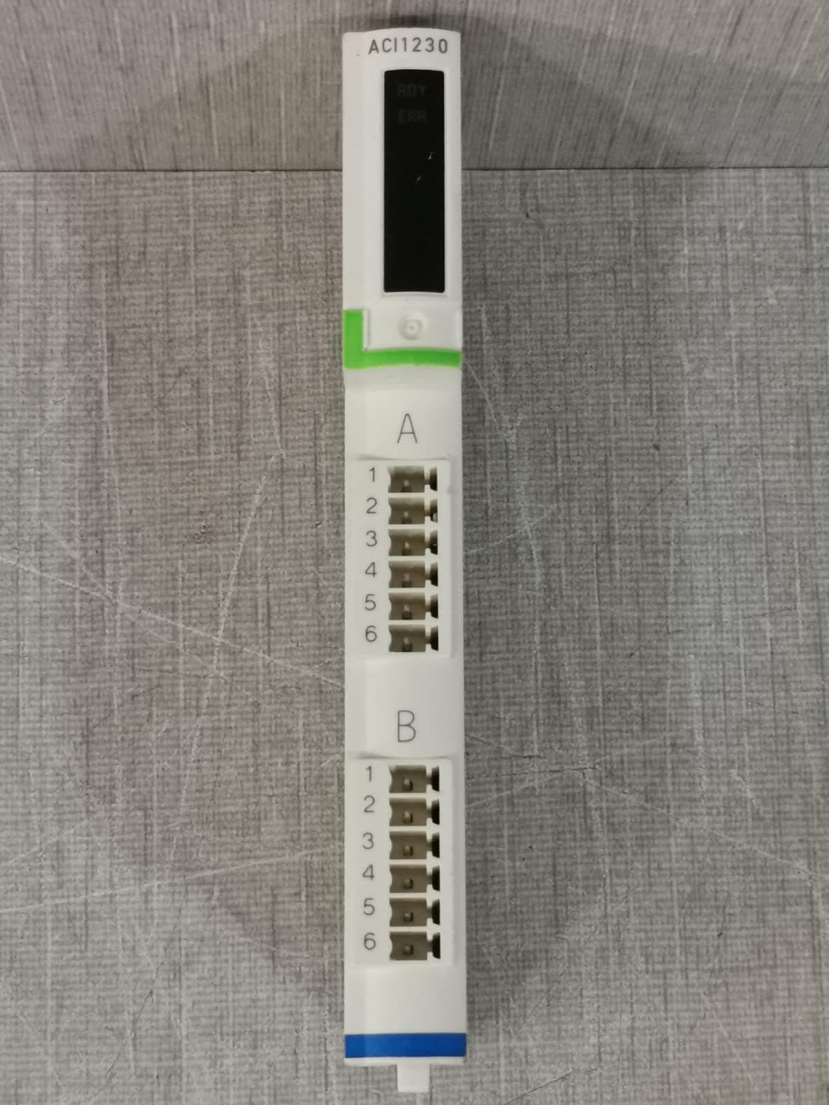 Schneider Telemecanique Advantys ACI1230 / STB ACI 1230 Analog Module