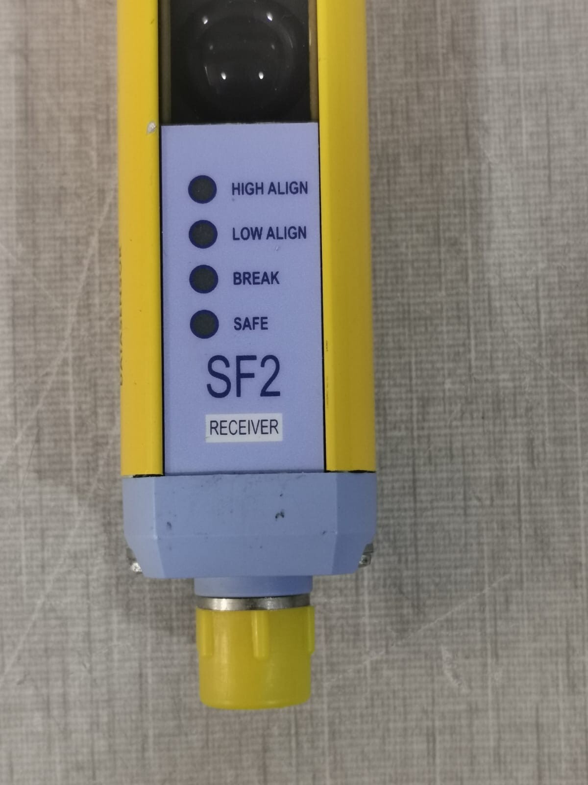 Safe Easy™ SF2 30-030-PP-X Safe Easy DATA SENSOR SF2 30-030-PP-X RECIEVER 24VDC 2