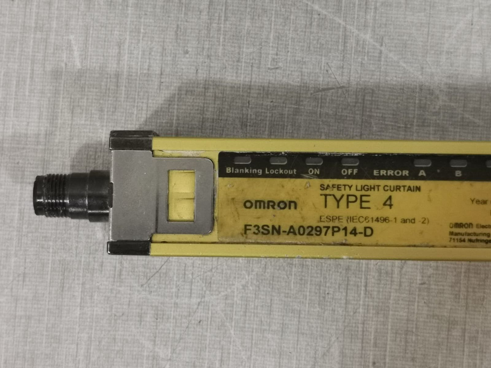 Omron F3SN-A0297P14-D Omron F3SN-A0297P14-D Safety Light Curtain Type 4 3