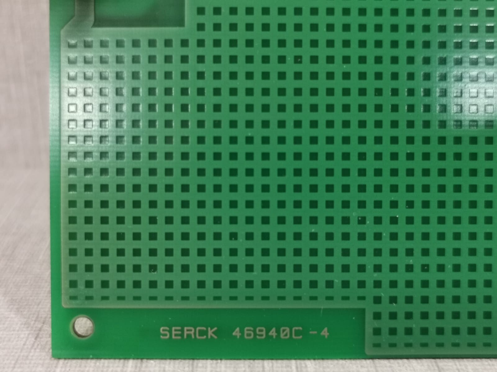 SERCK 46940C-4 SERCK 46940C-4 w/ ASTEC DC-DC Converter AA25A-024L-050T120 25Watts 3