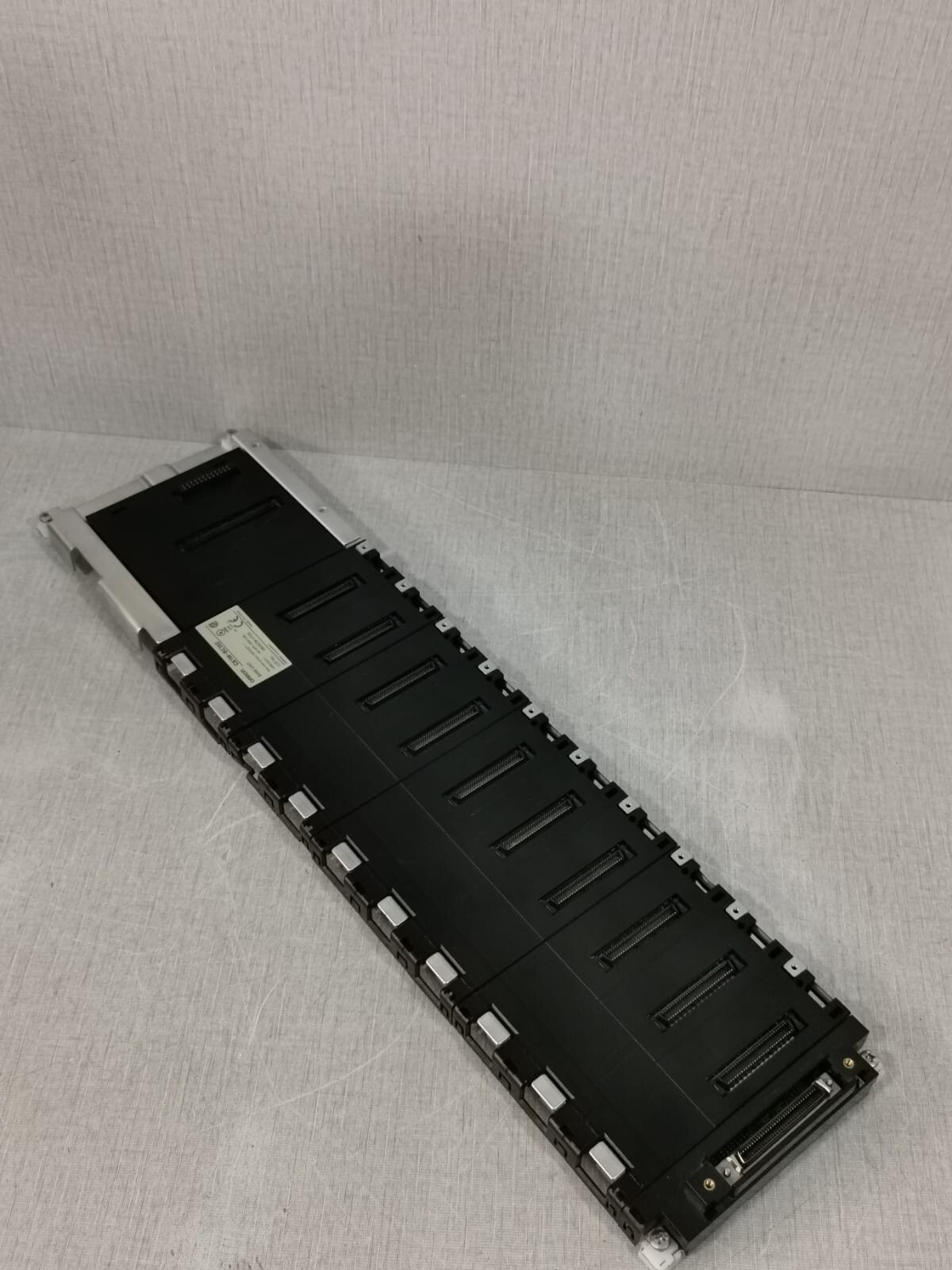Omron CS1W-BC102 OMRON CS1W-BC102 BASE UNIT 4