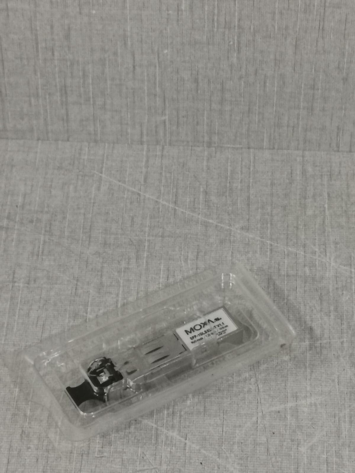 MOXA SFP-1GLSXLC-T V1.1 MOXA SFP-1GLSXLC-T V1.1 | MULTI-MODE / 1.25 GBPS/1310 NM 8