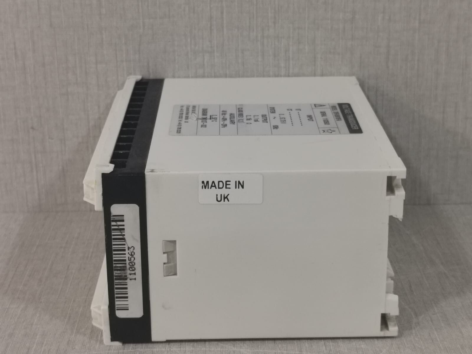 GE ISTAT-300 AREVA ISTAT 300-3VFAS61SFA VOLTAGE TRANDUCER 3