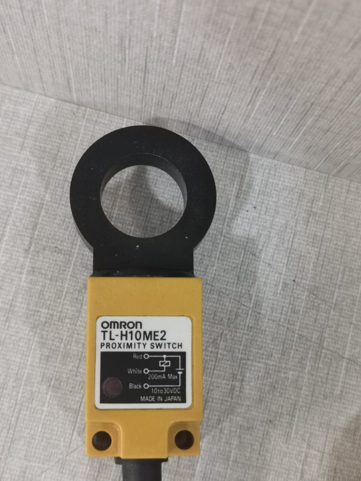 Omron H10ME2 OMRON TL-H10ME2 PROXIMITY SWITCH 3