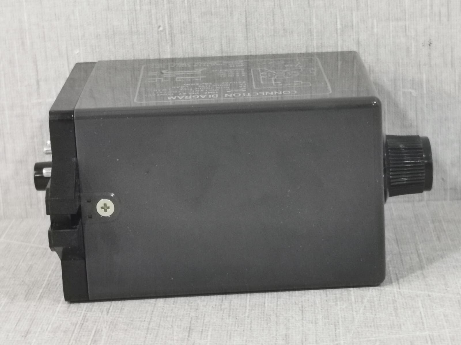Omron STP-NMH OMRON SUBMINY TIMER STP-NMH -60SEC /200-220V 50/60HZ 9