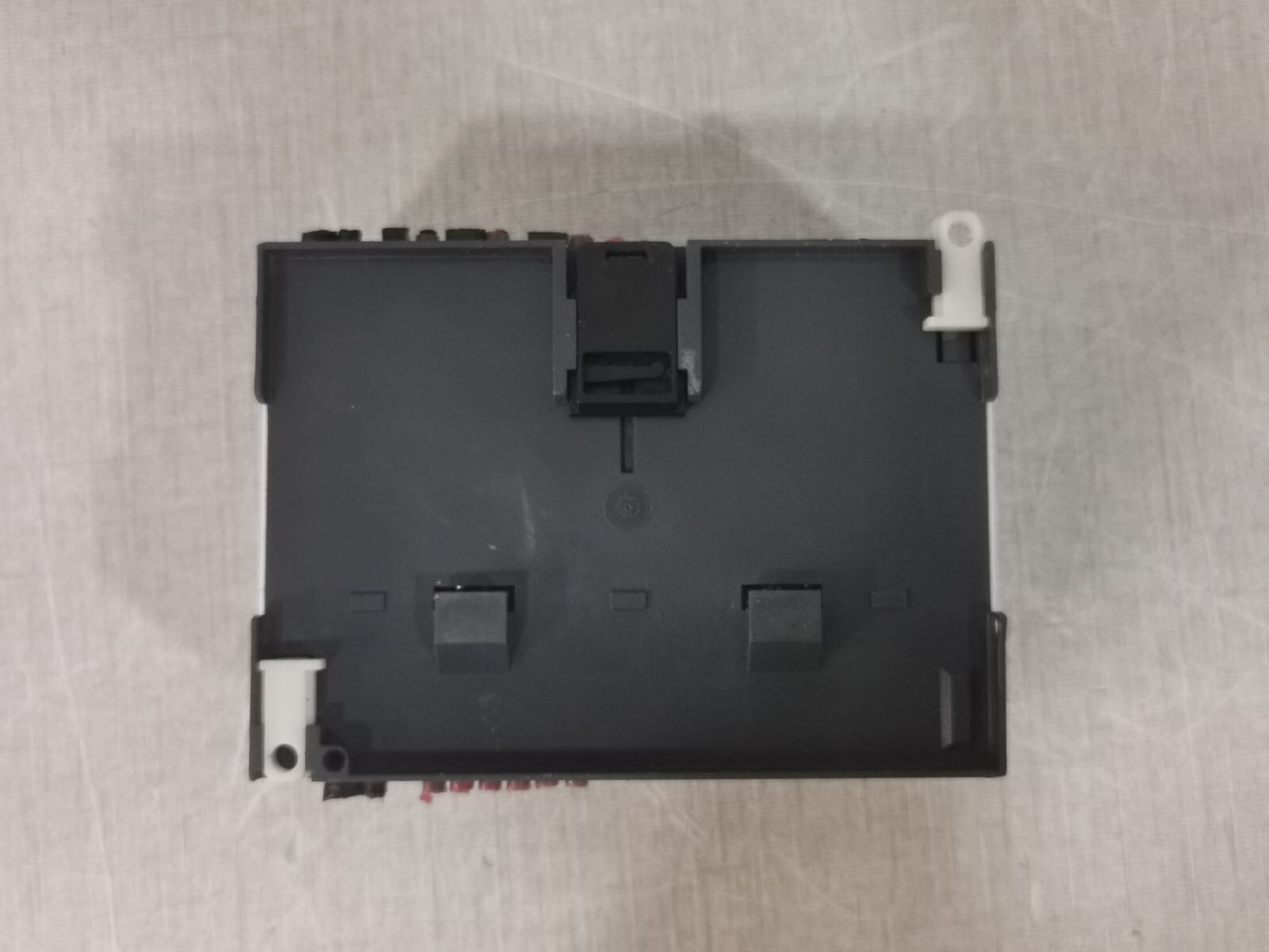 Schneider Electric SR2E201FU Schneider Electric SR2E201FU Compact Smart Relay, Zelio Logic 7