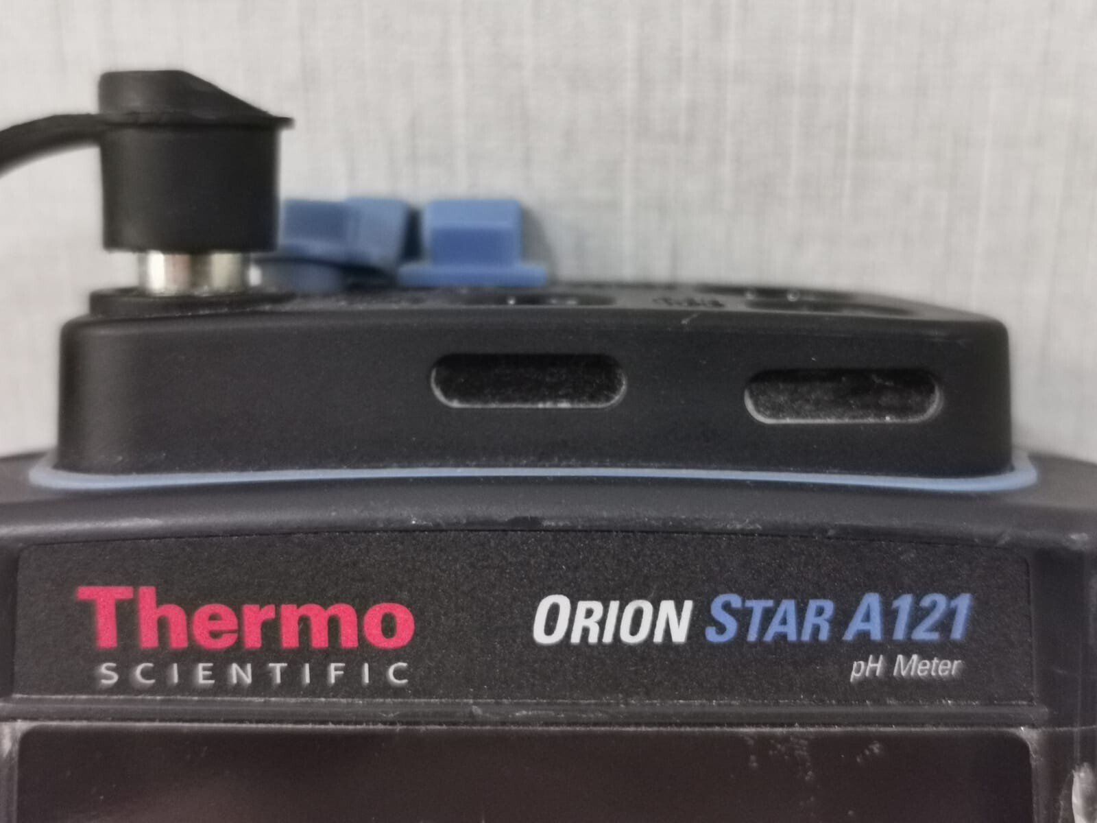 THERMO SCIENTIFIC A121 Thermo Scientific Orion STAR A121 Portable Meter 7