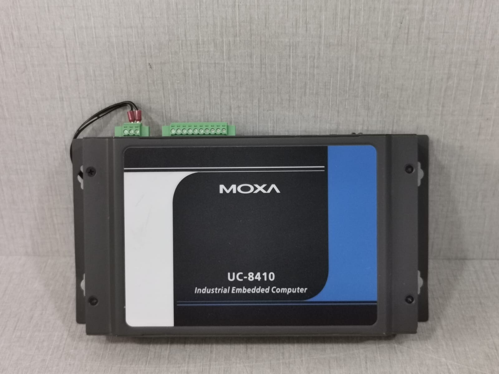 MOXA UC-8410 / UC-8410-LX Industrial Embedded Computer