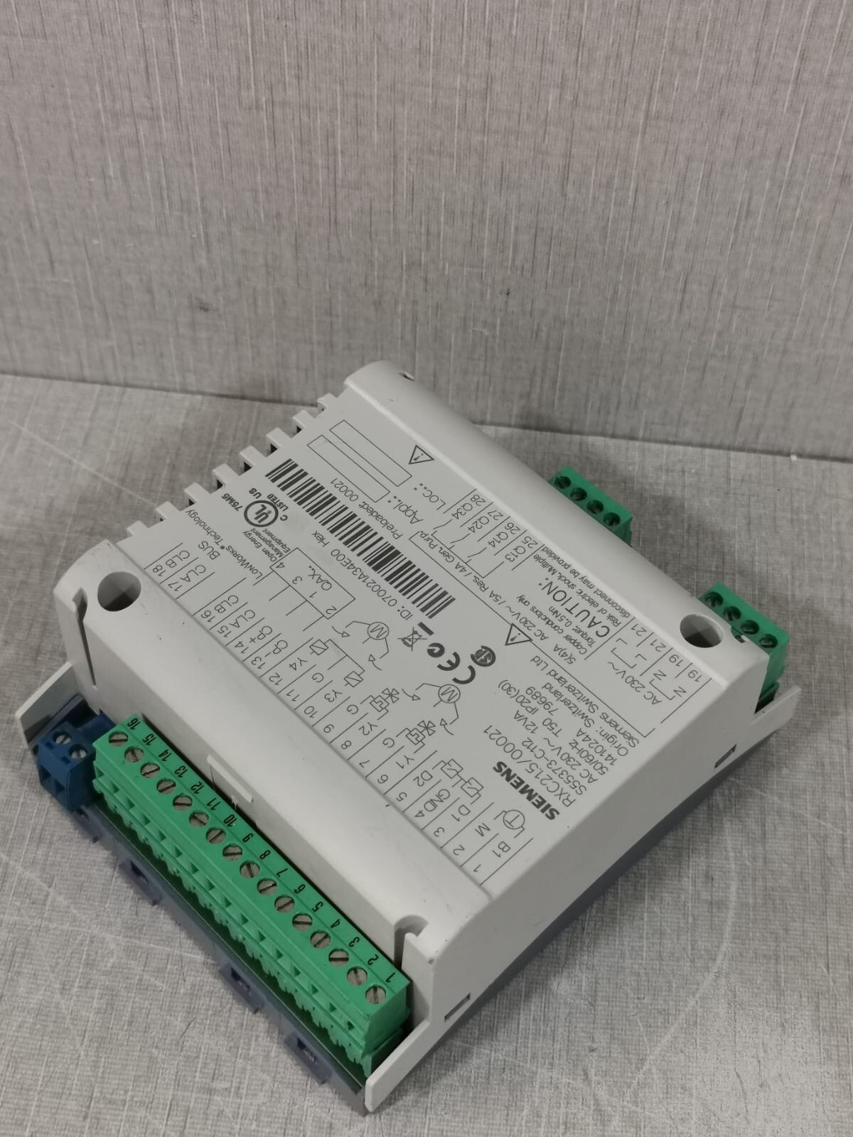 Siemens RXC21.5/00021-AC SIEMENS RXC21.5/00021-AC 230V-12VA PANEL CONTROLLER 8