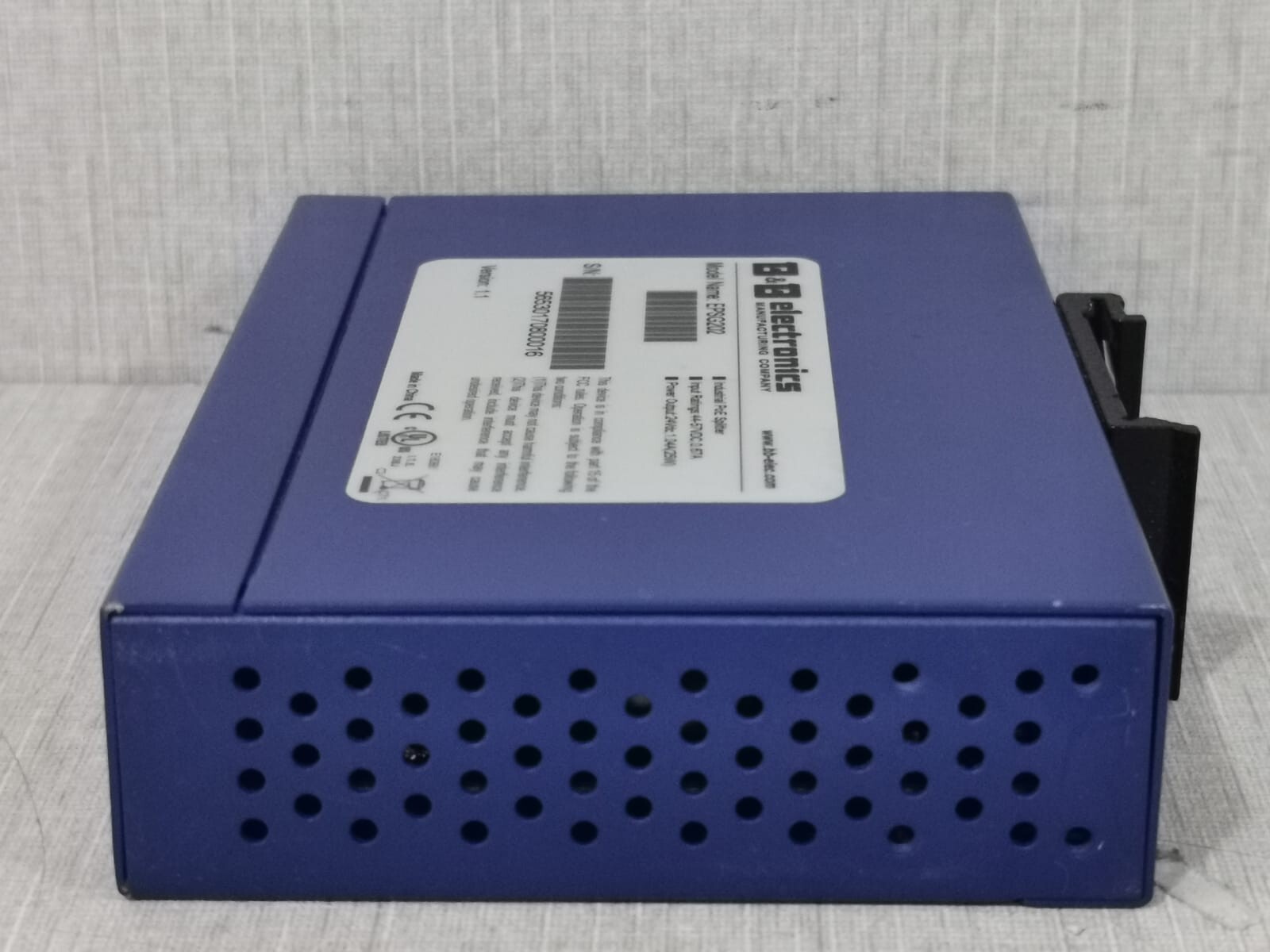 B&B ELECTRONICS EPSG202/V.1.1 B&B electronics EPSG202/V.1.1 - GIGABIT POE SPLITTER 8