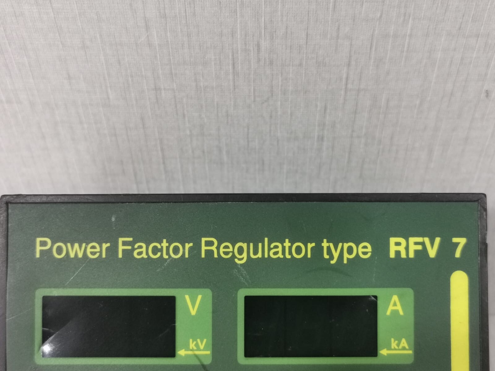 DOSSENA & C DOSSENA DOSSENA & C. RFV7 POWER FACTOR REGULAR TYPE RFV7 /2060 2