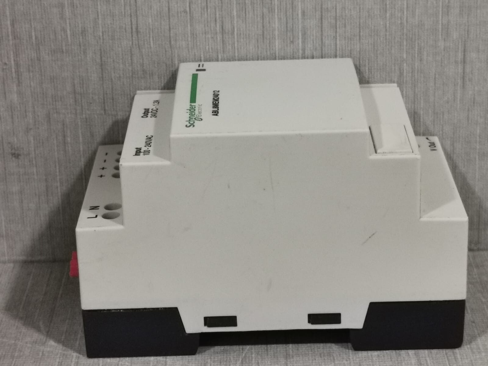 Schneider Electric ABL8MEM24012 SCHNEIDER ABL8MEM24012 Regulated Switch Power Supply 100-240VAC 5