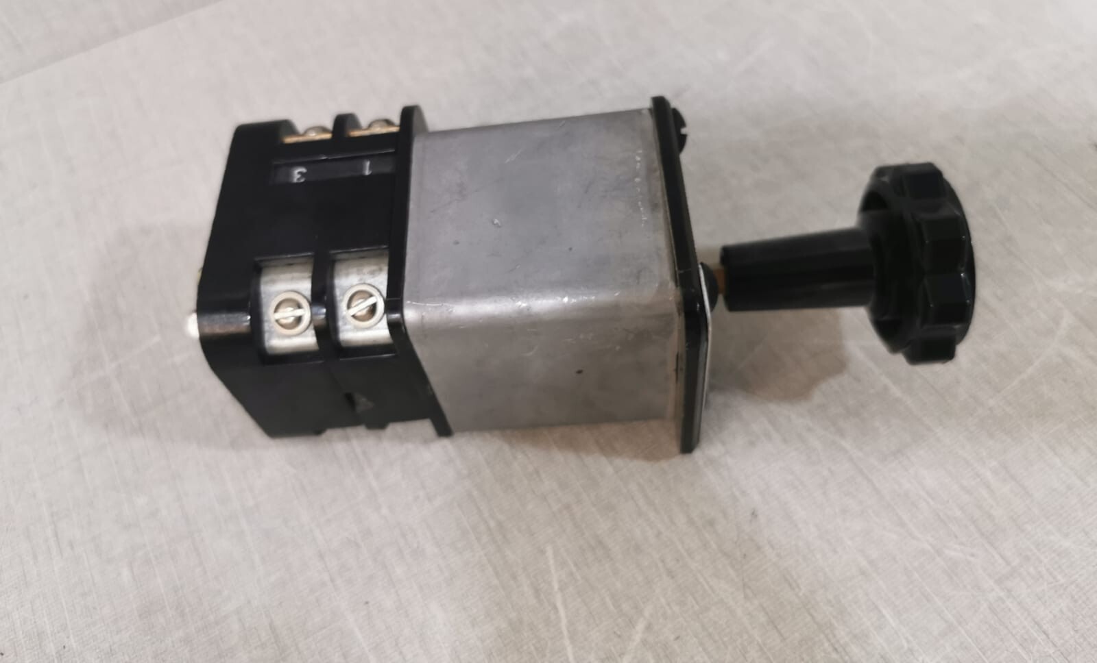 GE B3B11S1A2K1 General Electric B3B11S1A2K1 SBM Switch 7