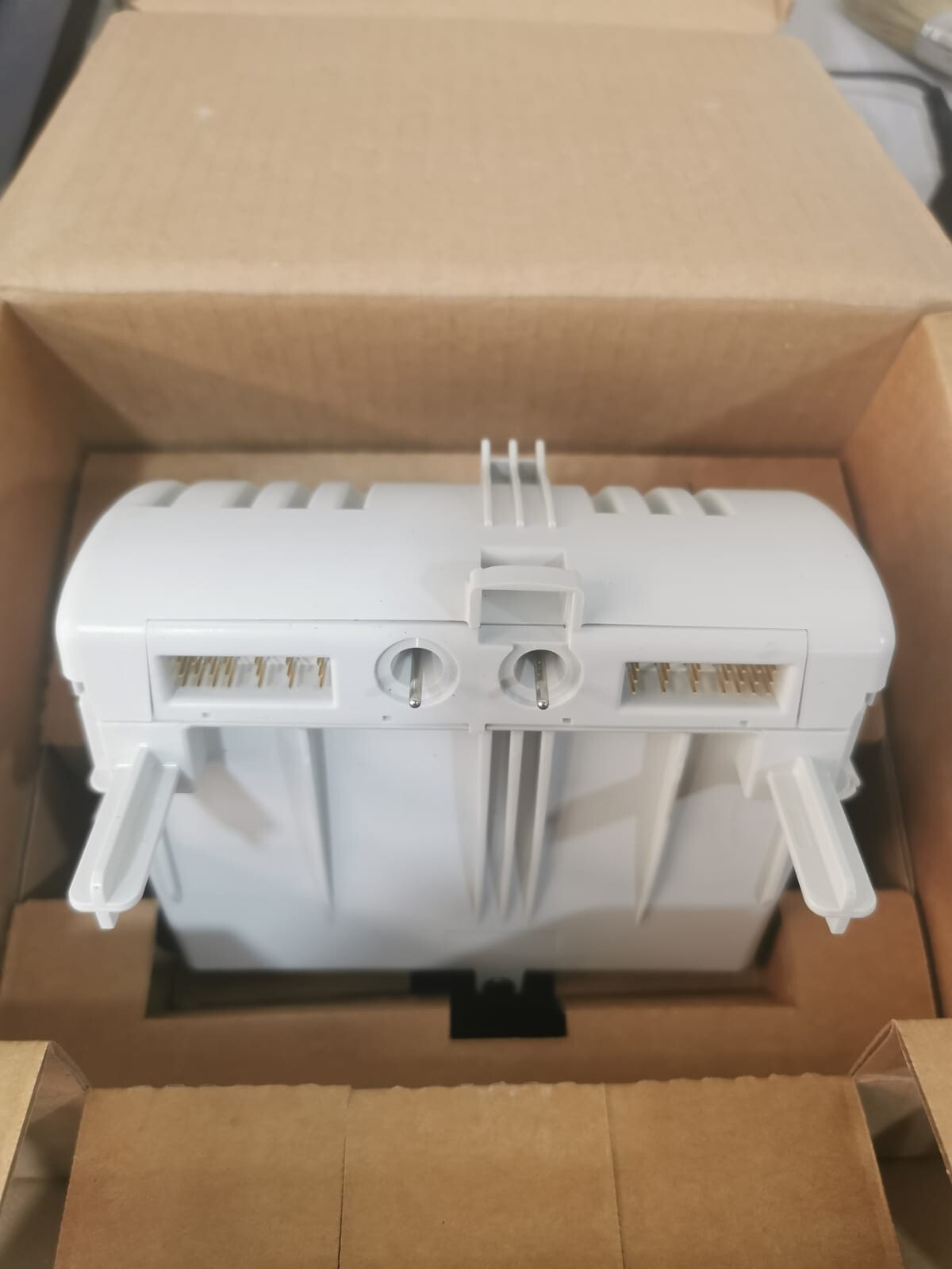 Eaton 9377-FB Eaton 9377-FB / 9377FB VER.01 Fieldbus Barrier Module 6-Spur 5
