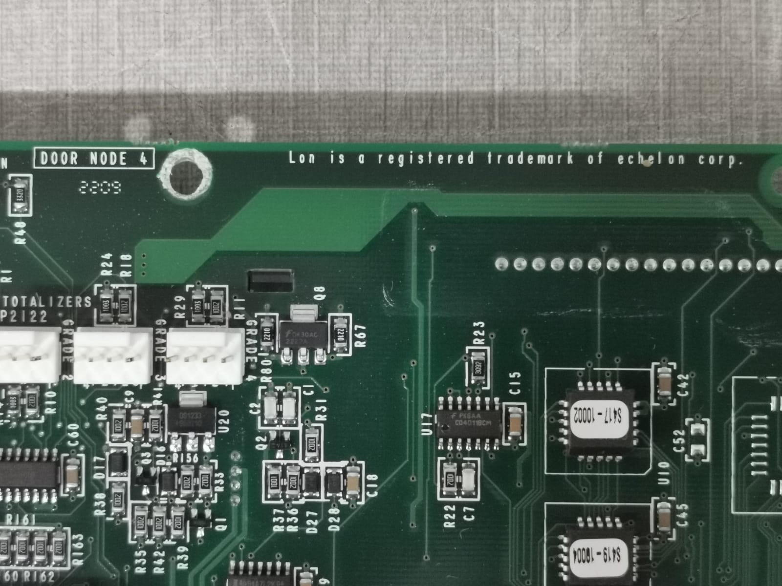 Gilbarco M05835A004 Echelon Gilbarco M05835A004 Pump Door Node-4 Board 3