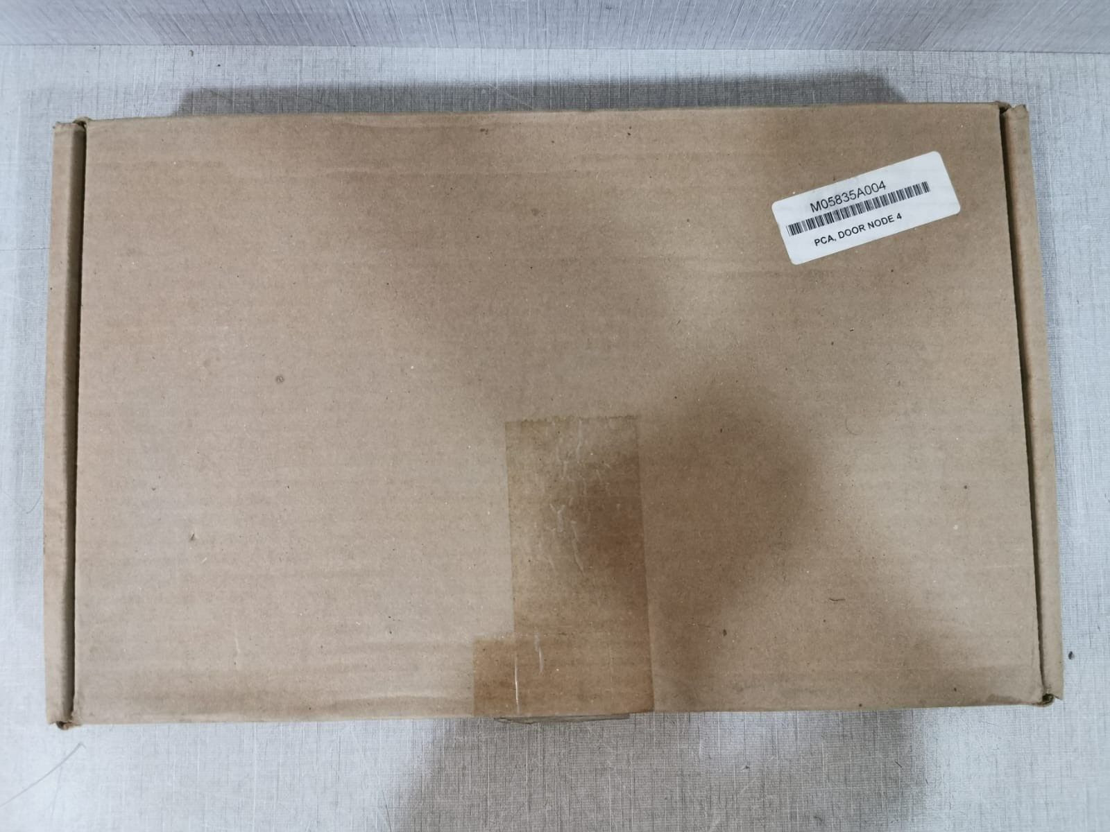 Gilbarco M05835A004 Echelon Gilbarco M05835A004 Pump Door Node-4 Board 5