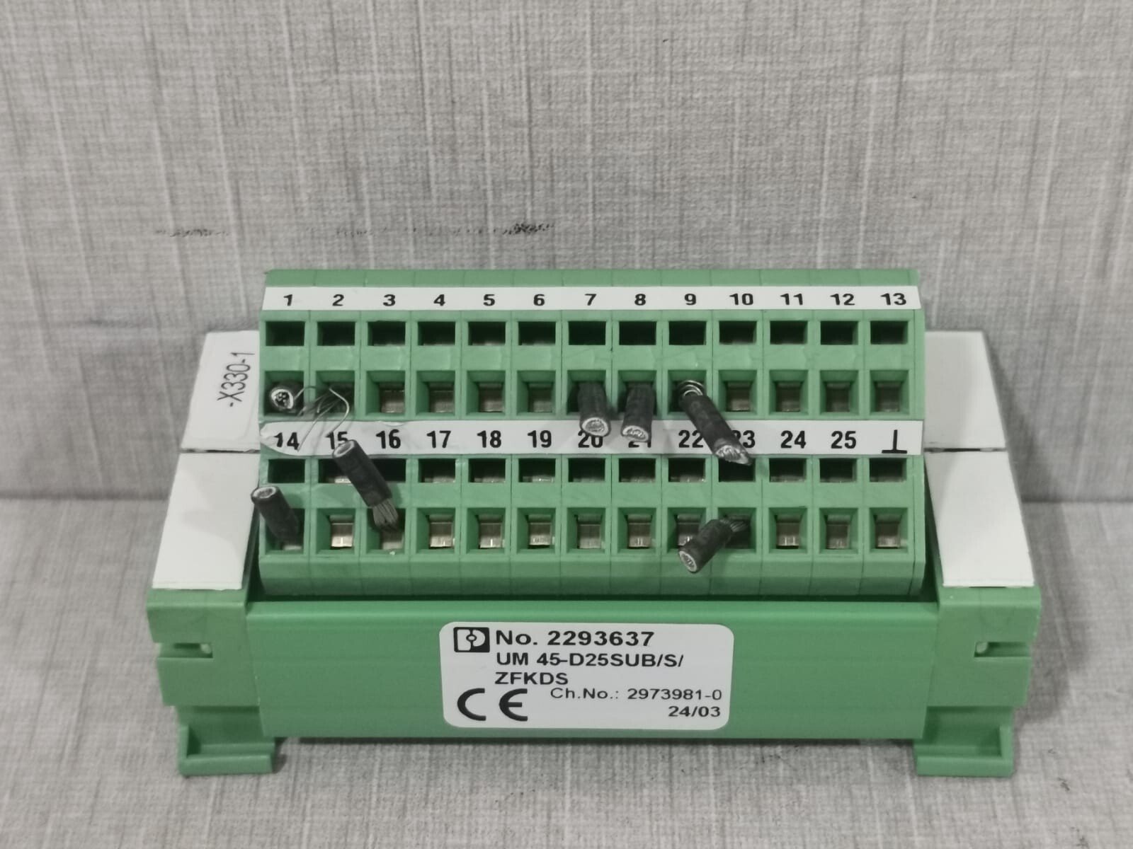 Phoenix Contact UM 45-D25SUB/S/ZFKDS PHOENIX CONTACT UM 45-D25SUB/S/ZFKDS -2973981-024/03 2