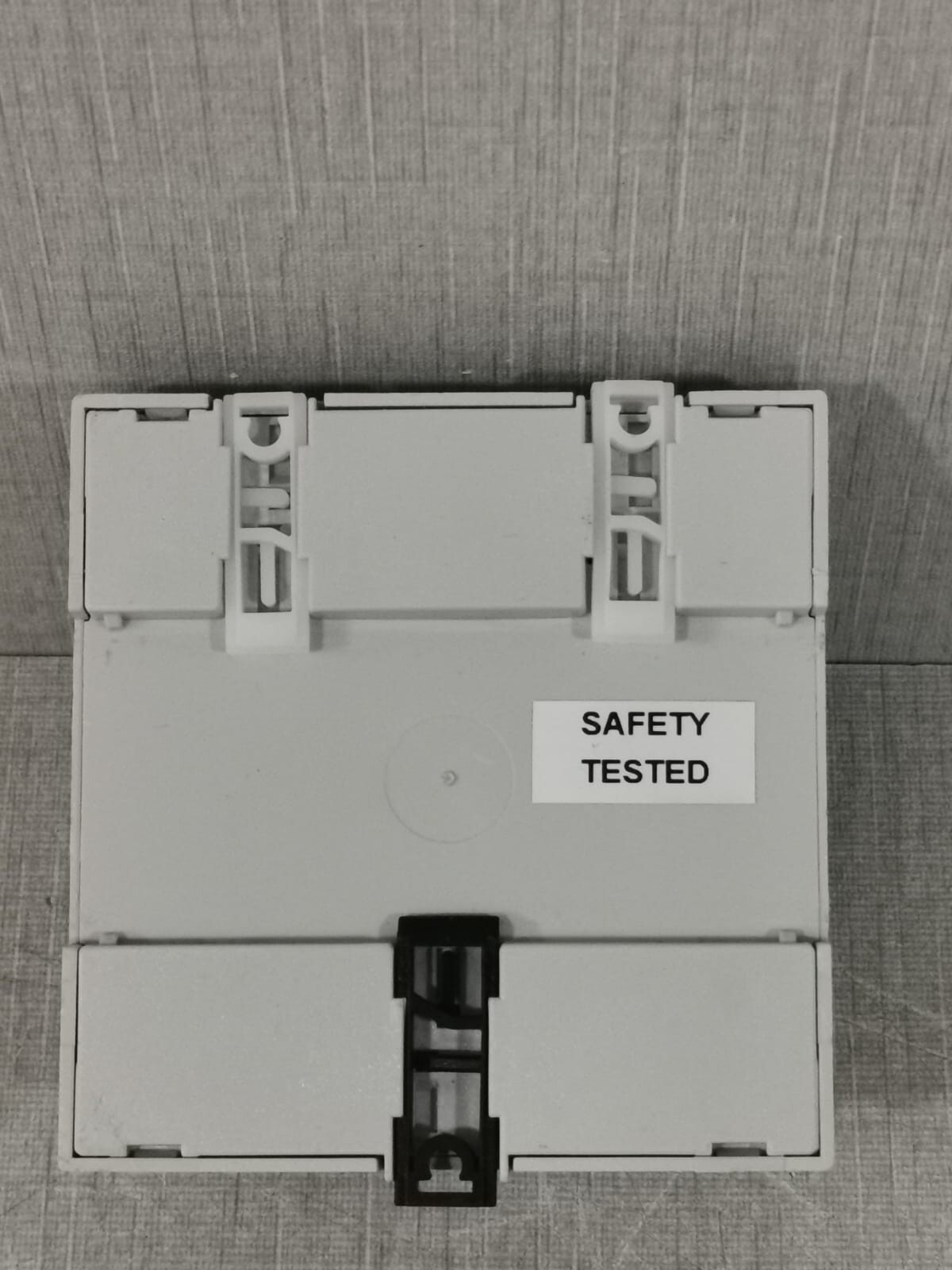 HELVAR DIGIDIM 494 HELVAR DIGIDIM 494 DALI RELAY UNIT 8
