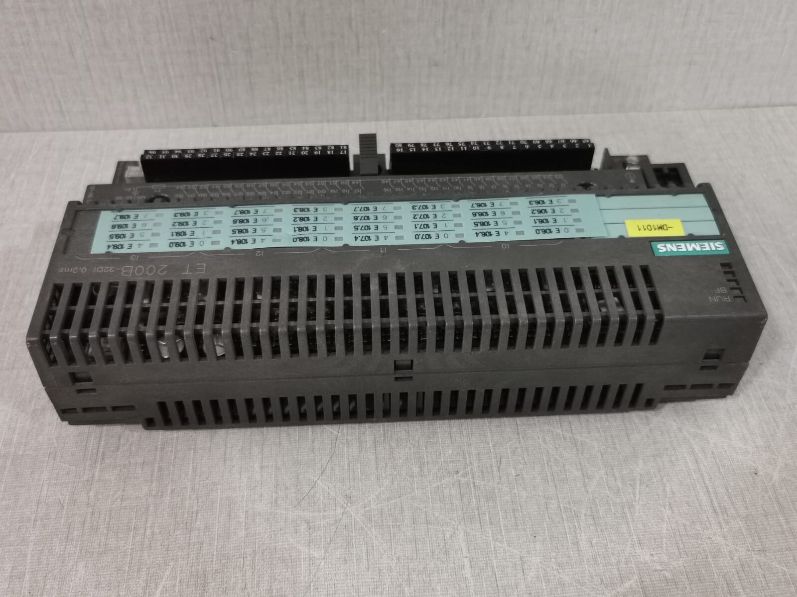 Siemens ET200B-32DI 0.2ms Siemens ET200B-32DI 0.2ms PLC Module 4