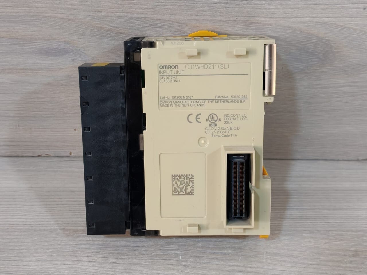 Omron CJ1W-ID211 Omron CJ1W-ID211 Input Module 4